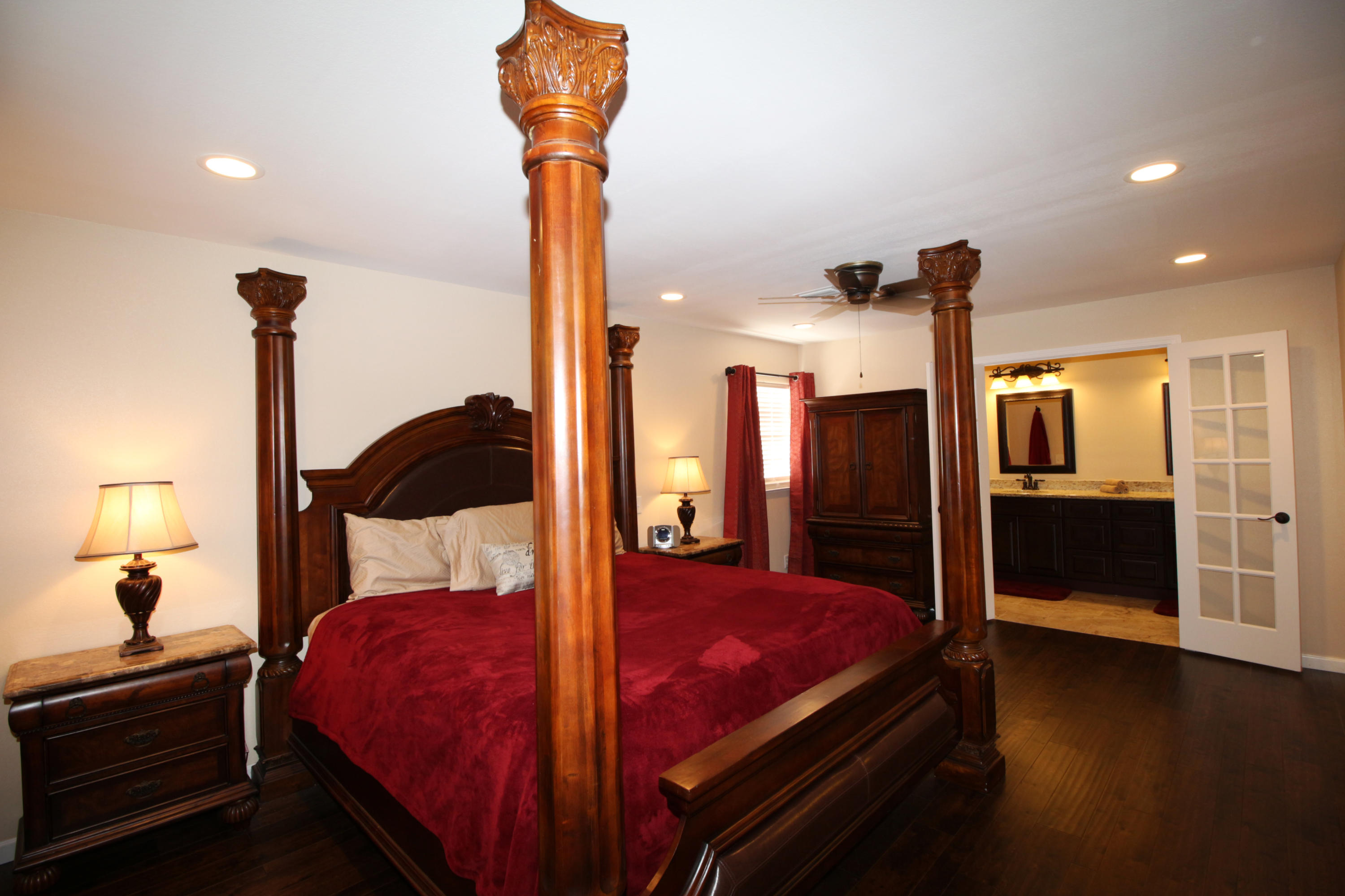 CAROL ANNE MANOR - Residential