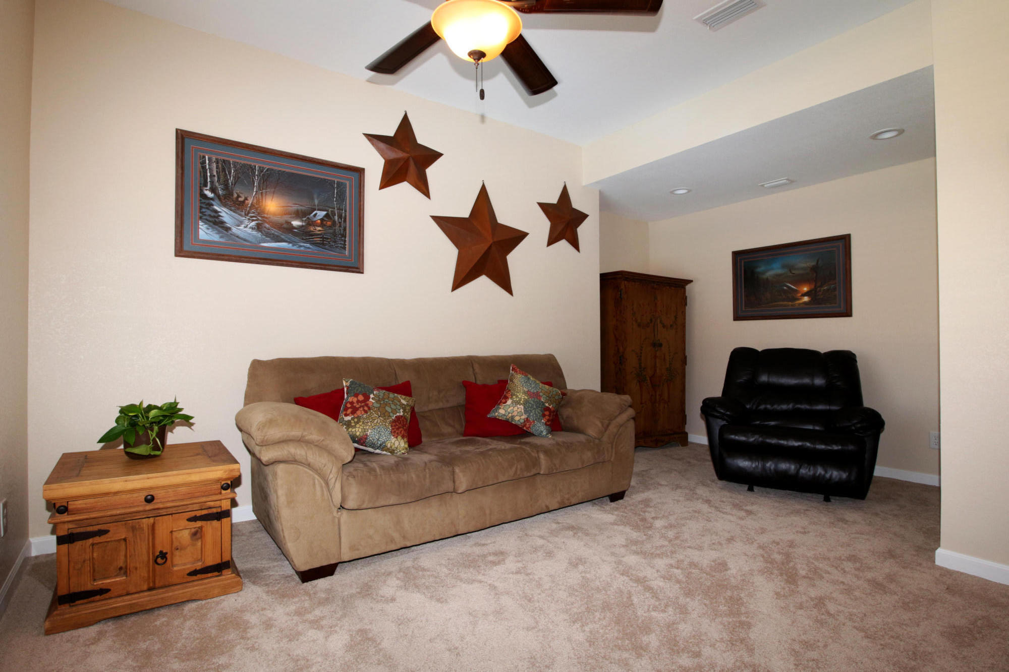 CAROL ANNE MANOR - Residential