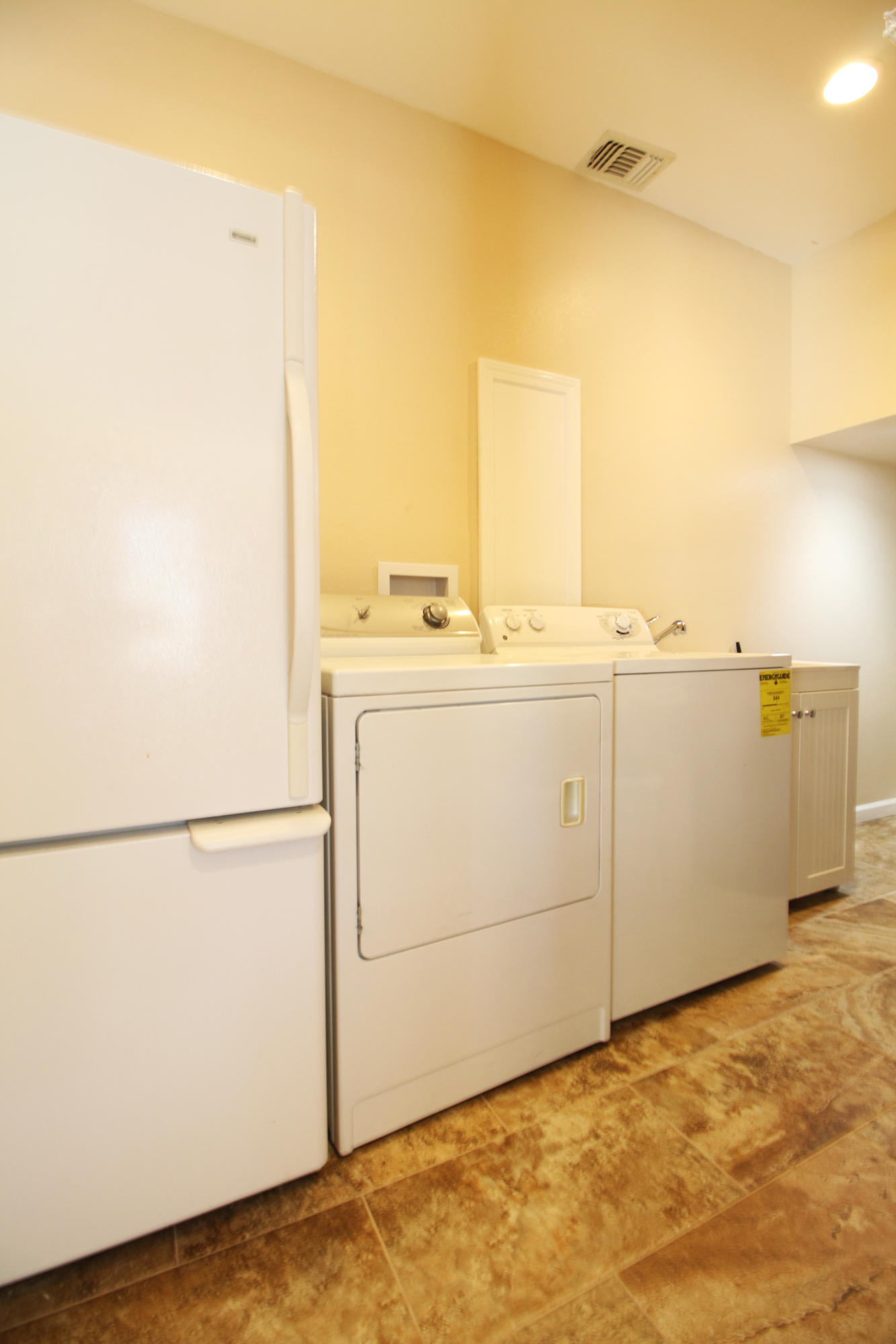 CAROL ANNE MANOR - Residential