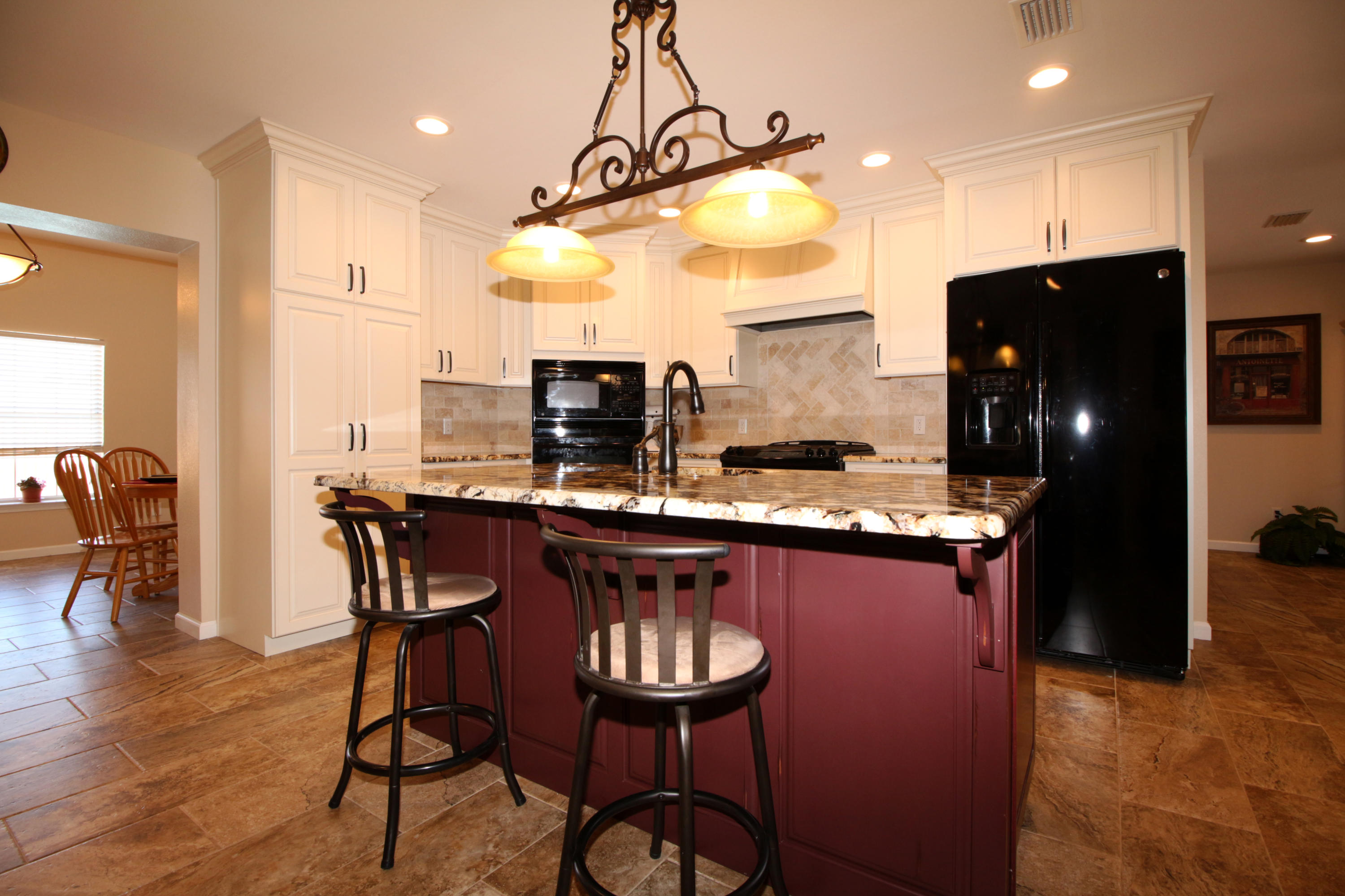 CAROL ANNE MANOR - Residential