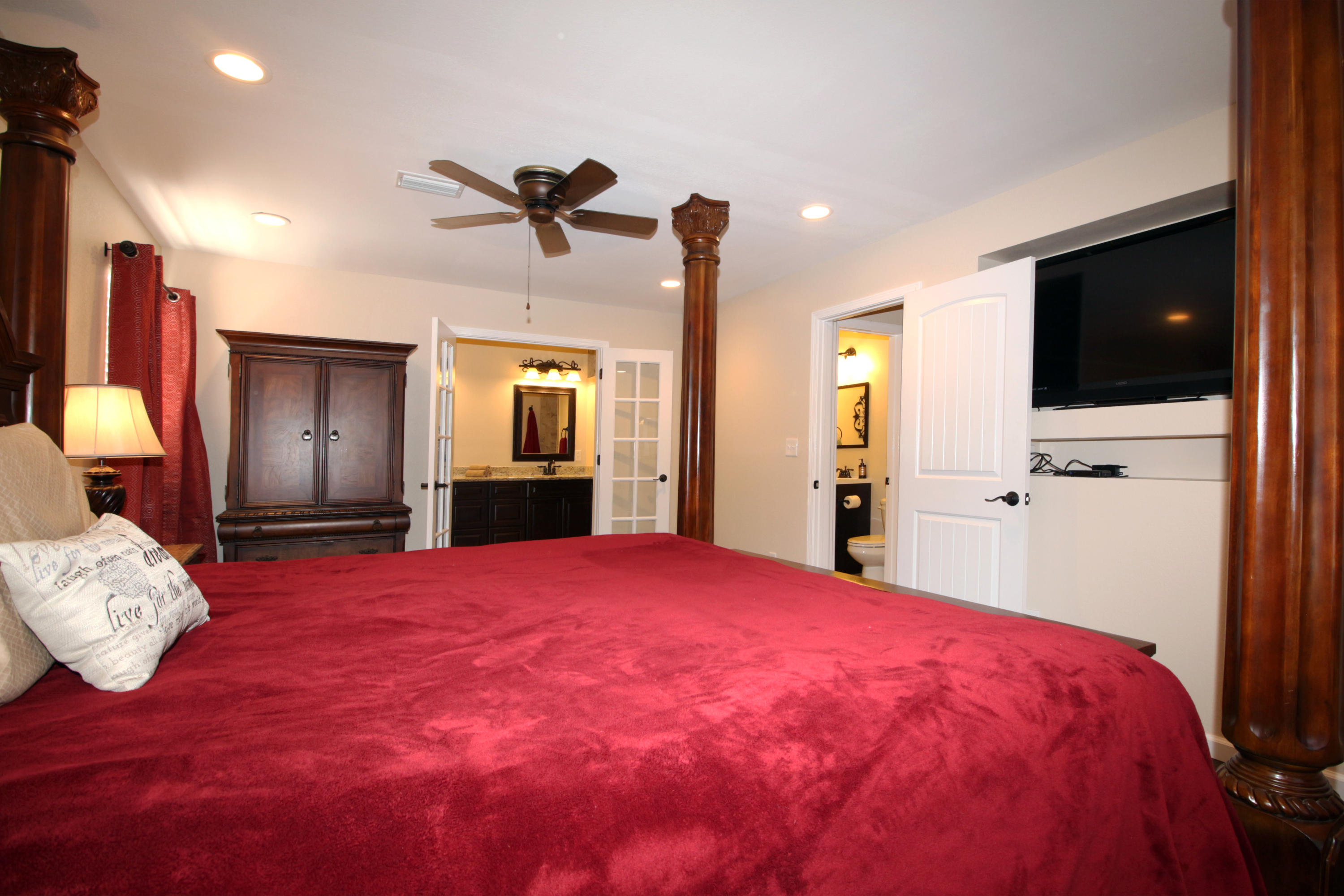 CAROL ANNE MANOR - Residential