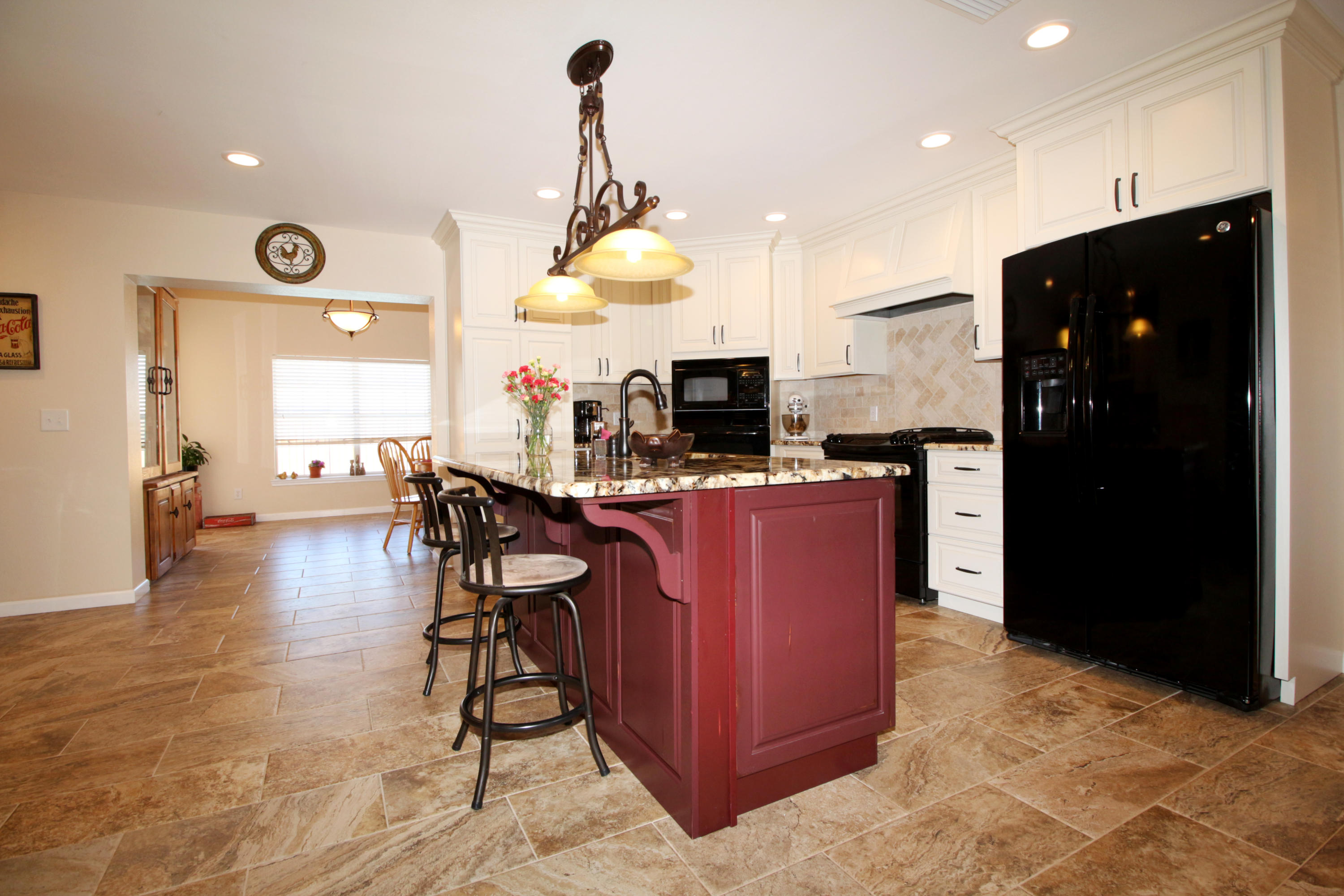 CAROL ANNE MANOR - Residential