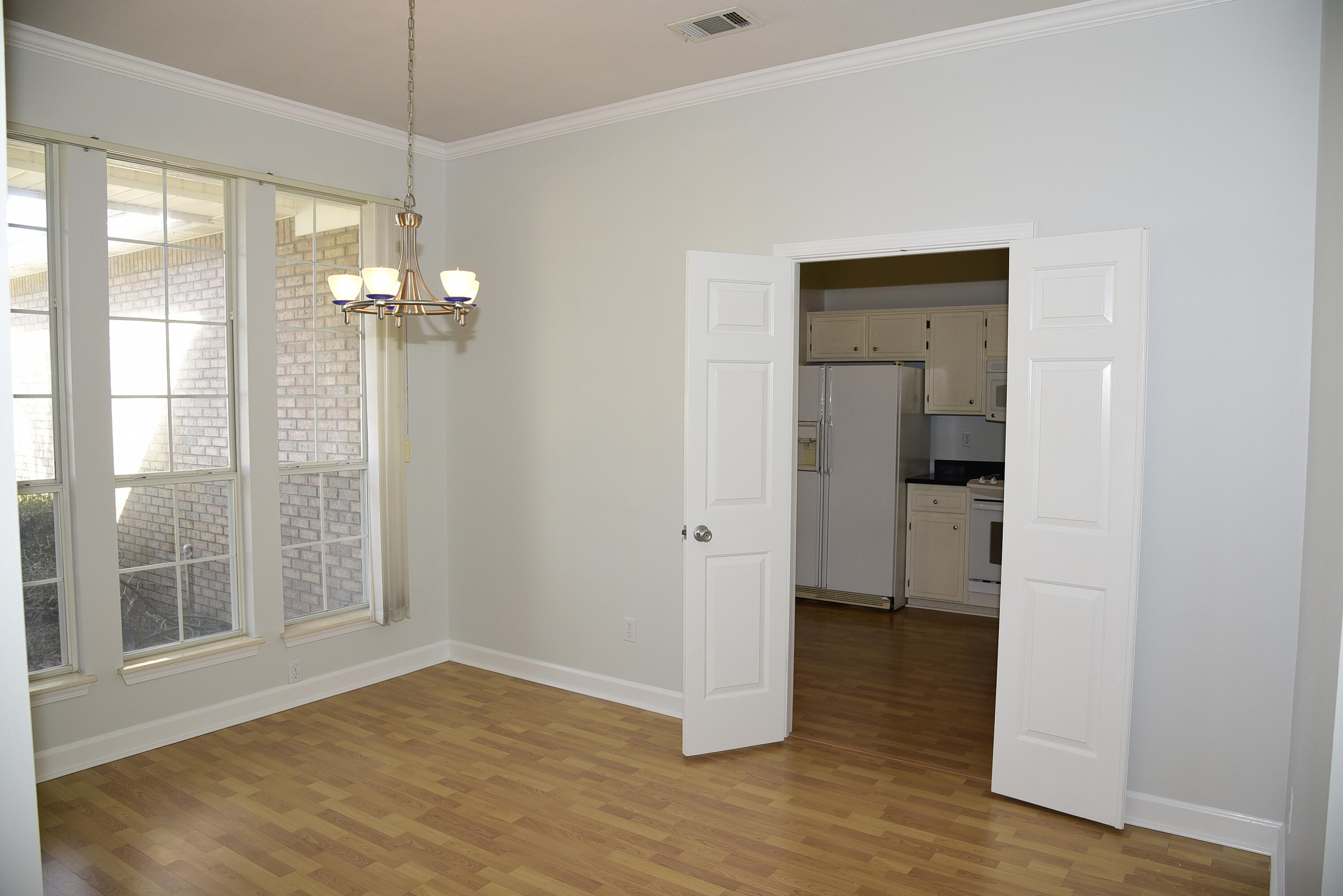 RIDGE WOOD - Residential Lease