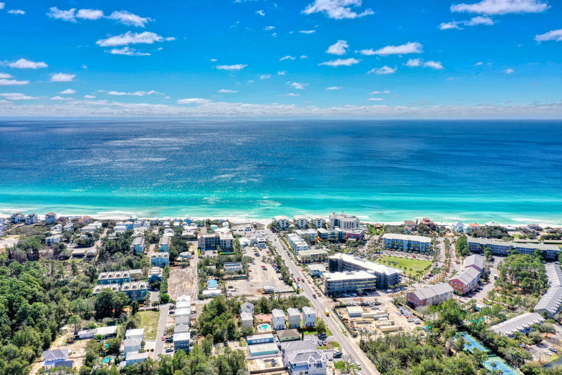 KARA LAKE TOWNHOMES - Residential