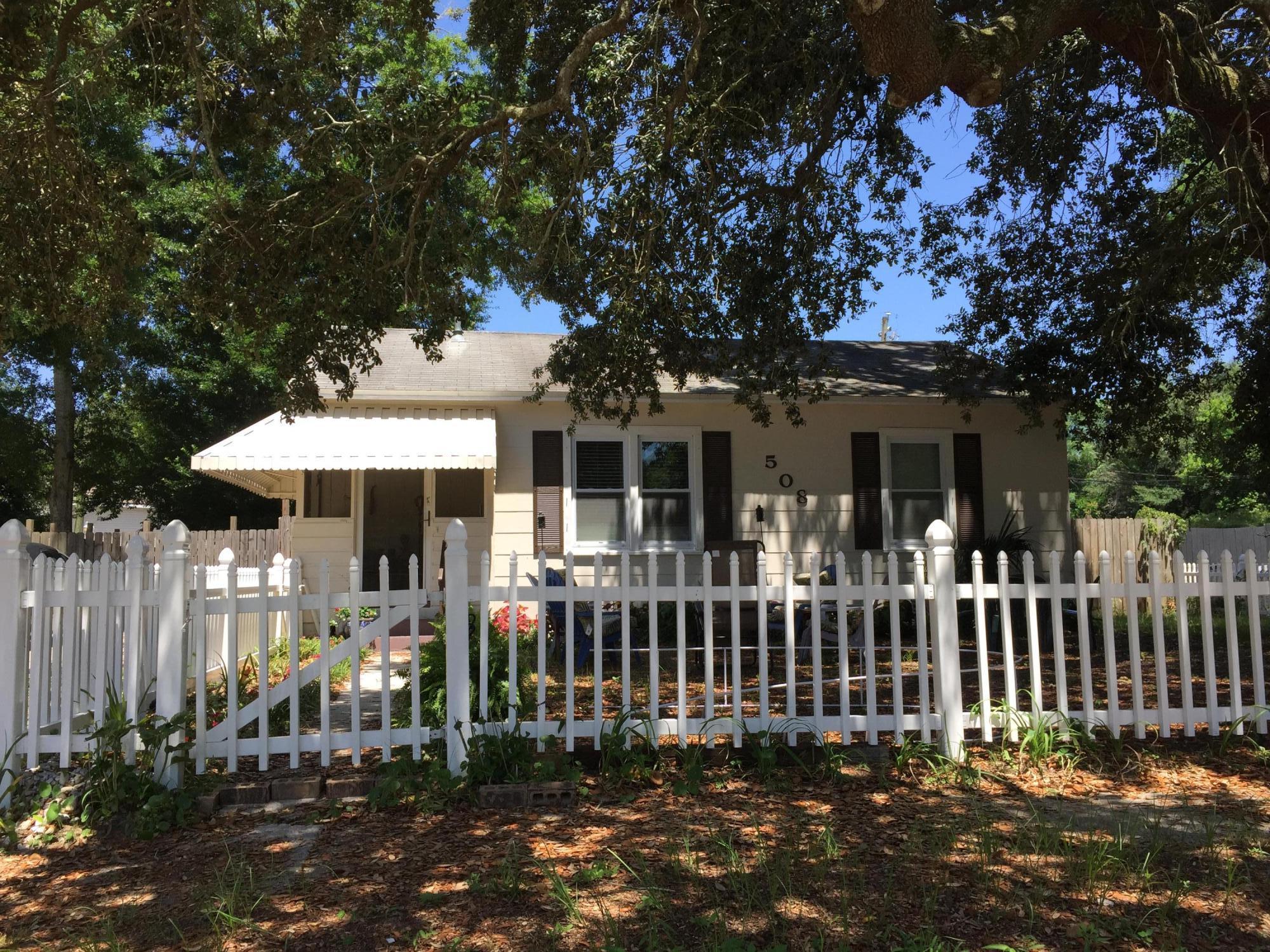 NAVY POINT - Residential