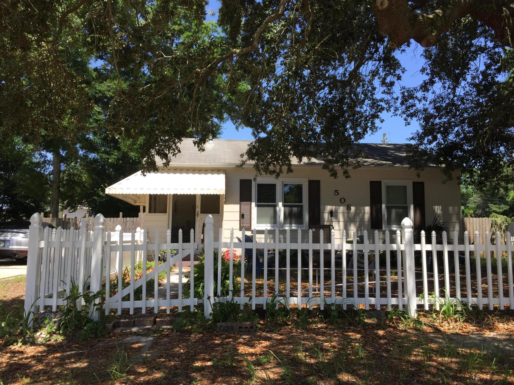 NAVY POINT - Residential