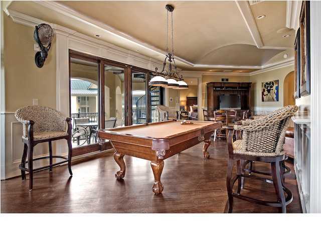 AVALON BEACH ESTATES - Residential