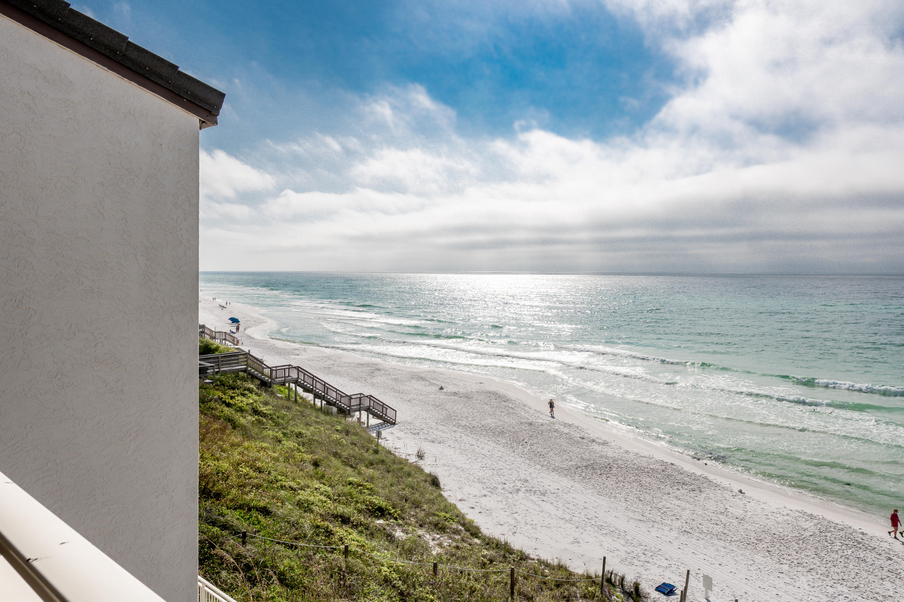 SEAGROVE BCH DUNE VILLAS PH 1 - Residential