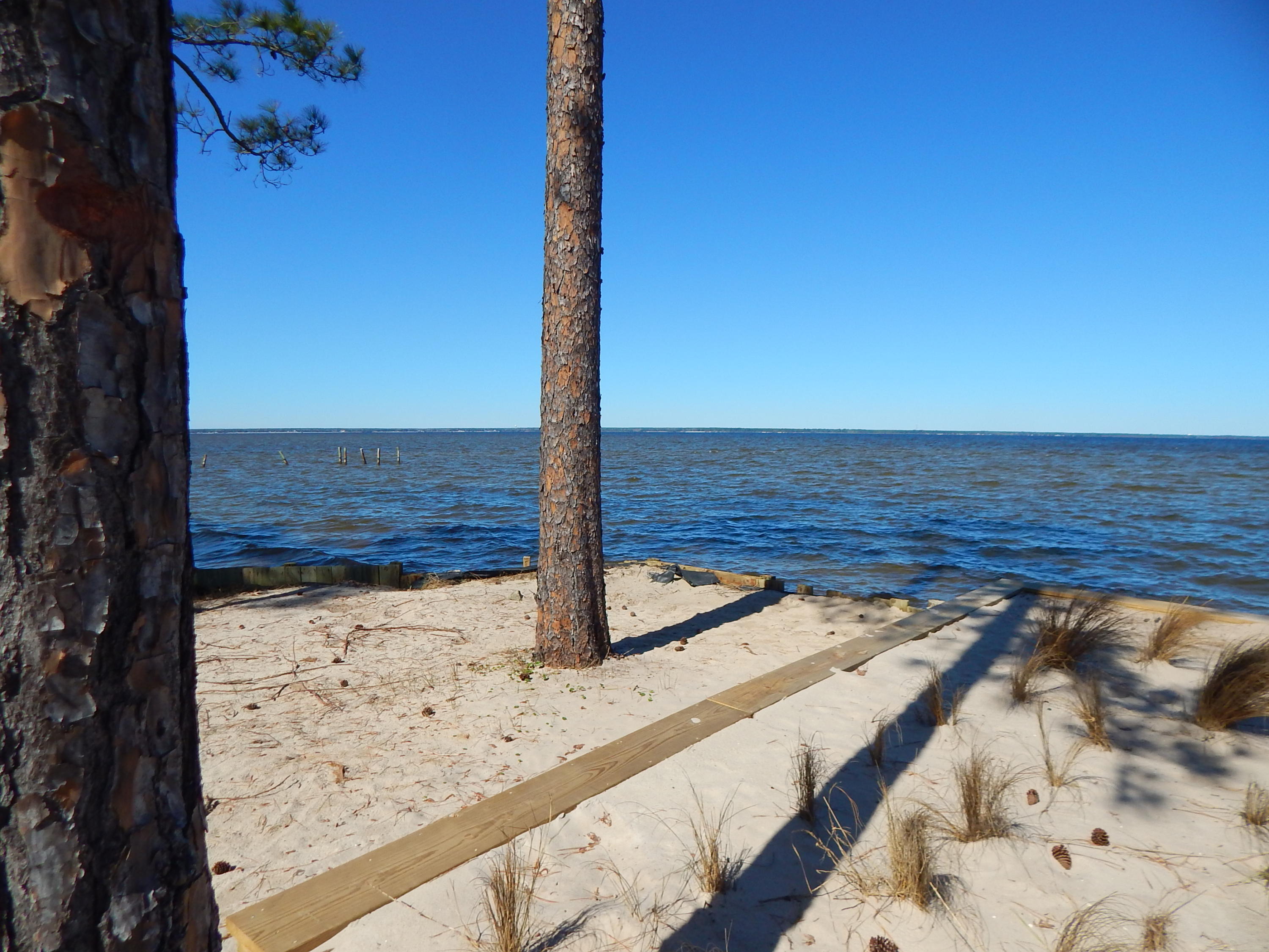 DRIFTWOOD ESTATES - Land