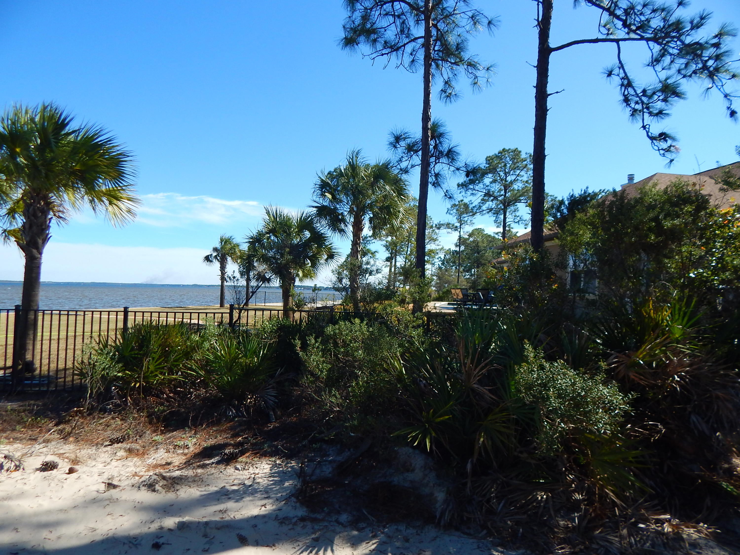 DRIFTWOOD ESTATES - Land