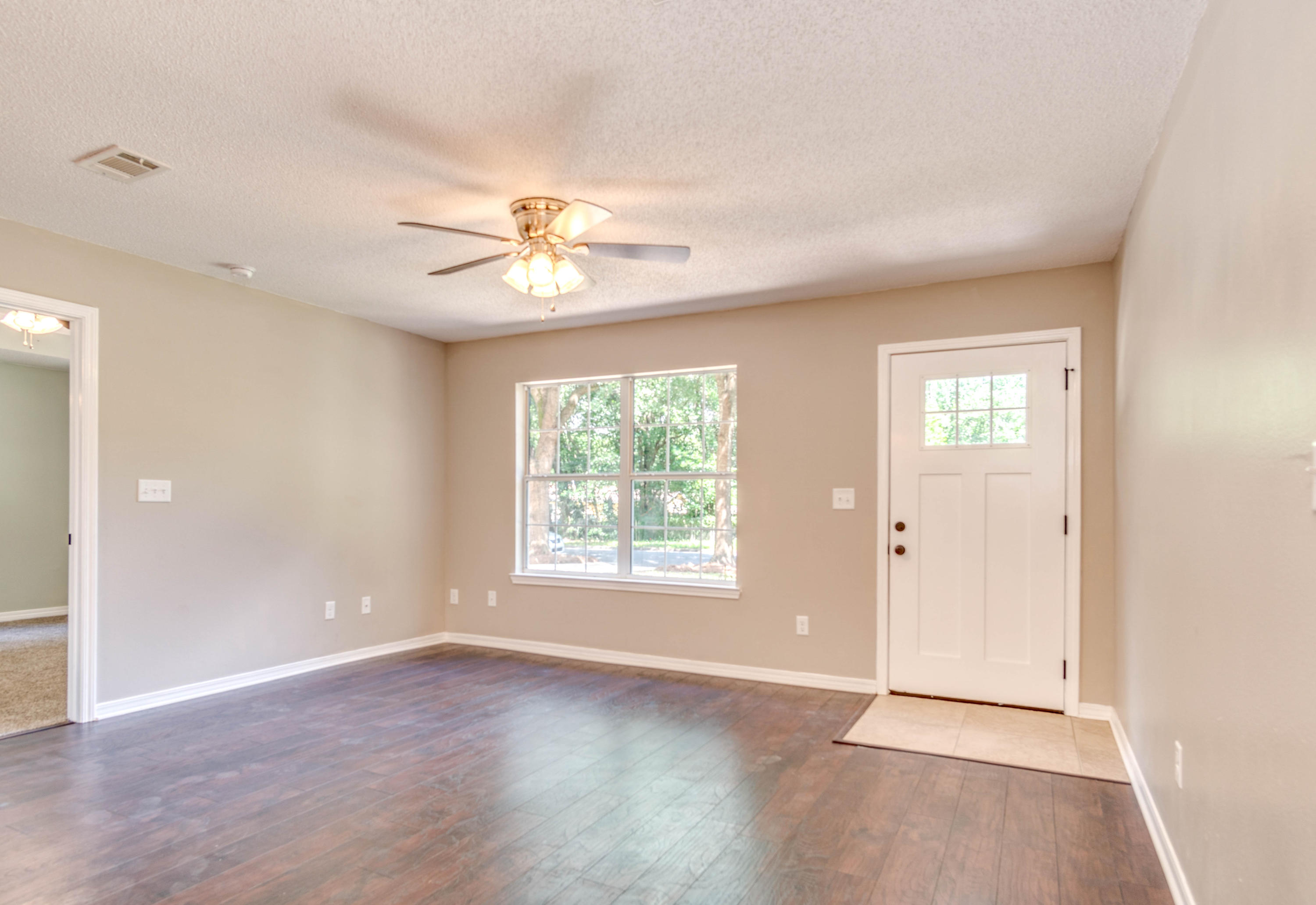 CRESTVIEW - Residential