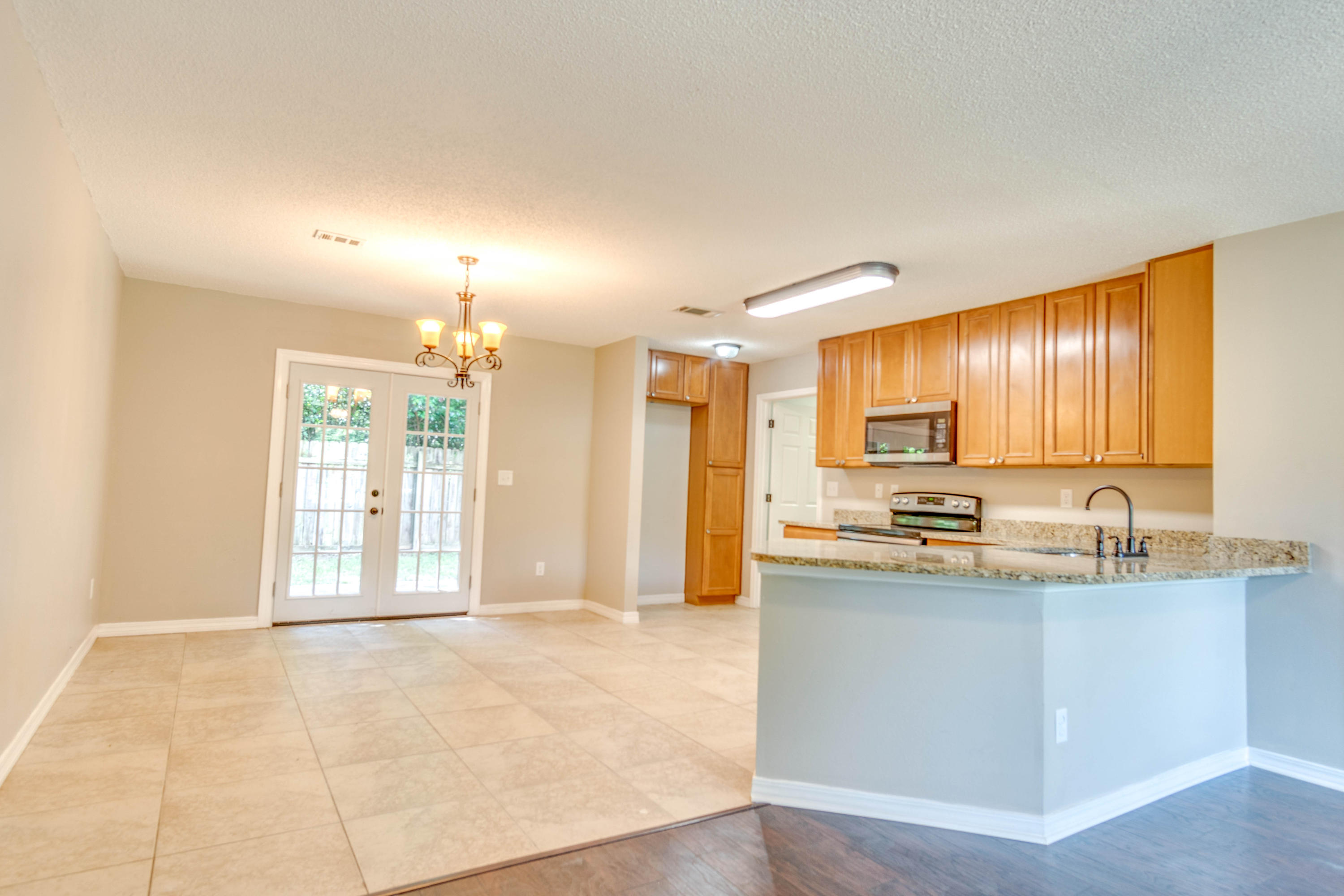 CRESTVIEW - Residential