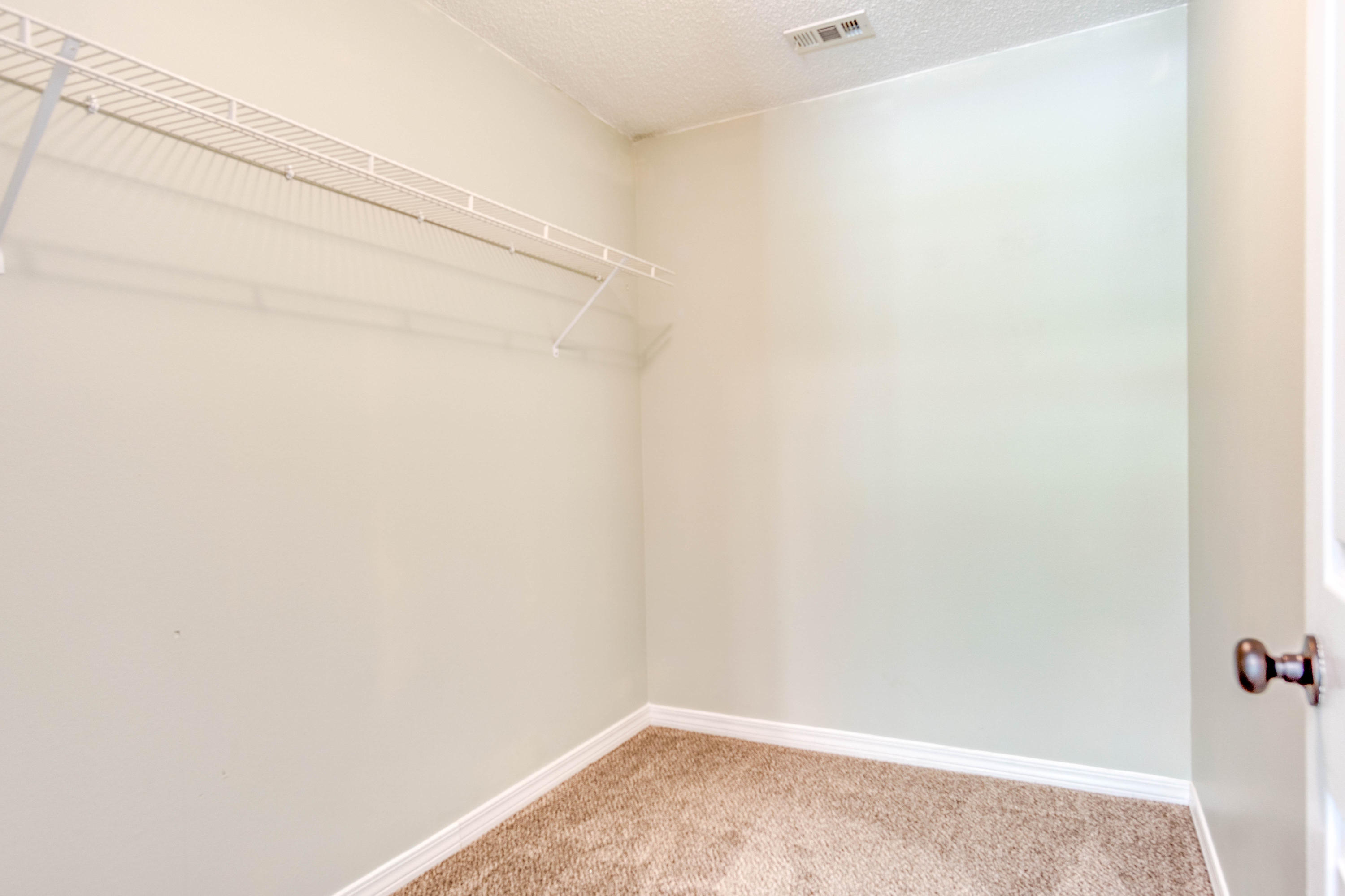 CRESTVIEW - Residential