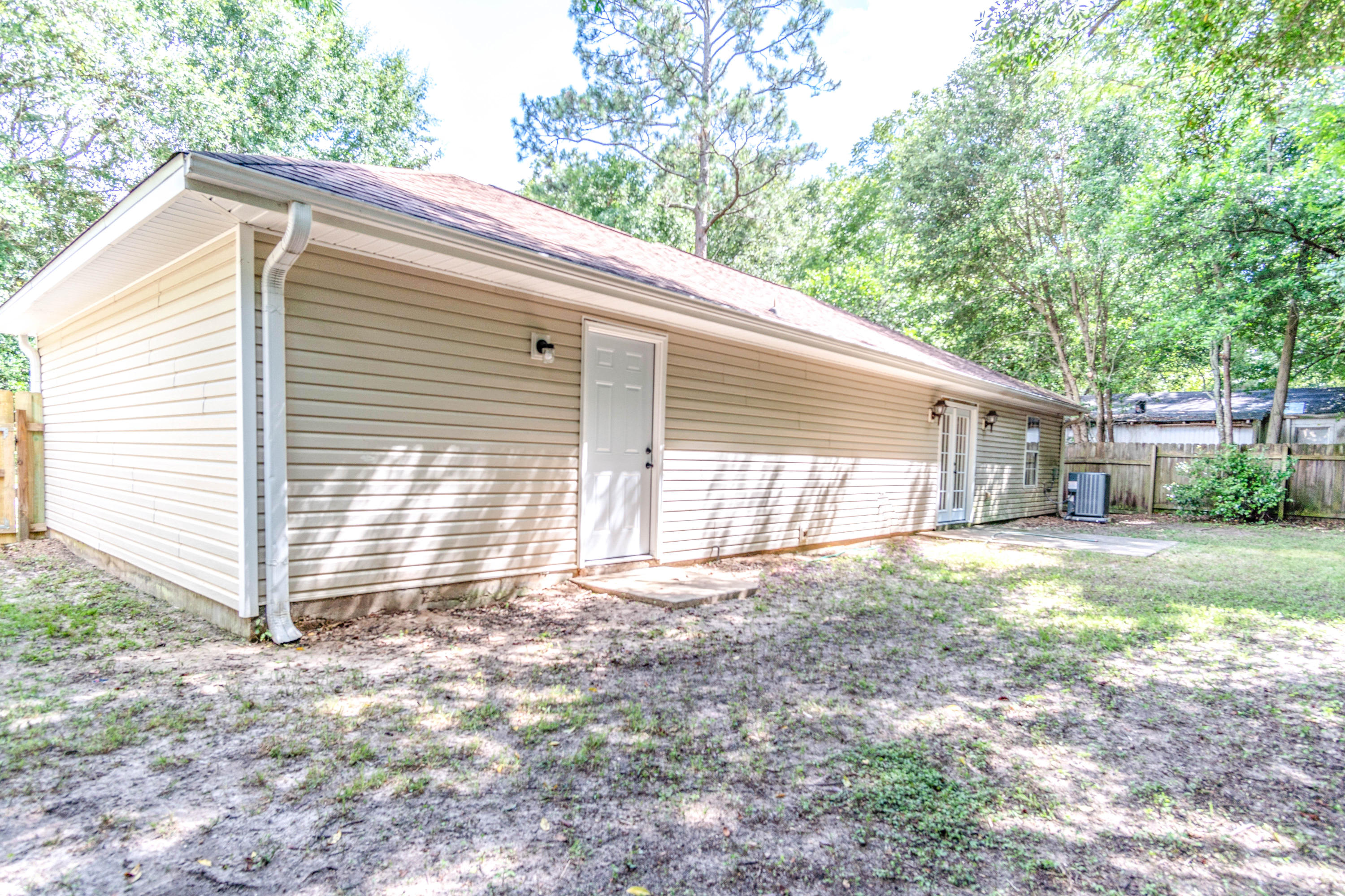 CRESTVIEW - Residential