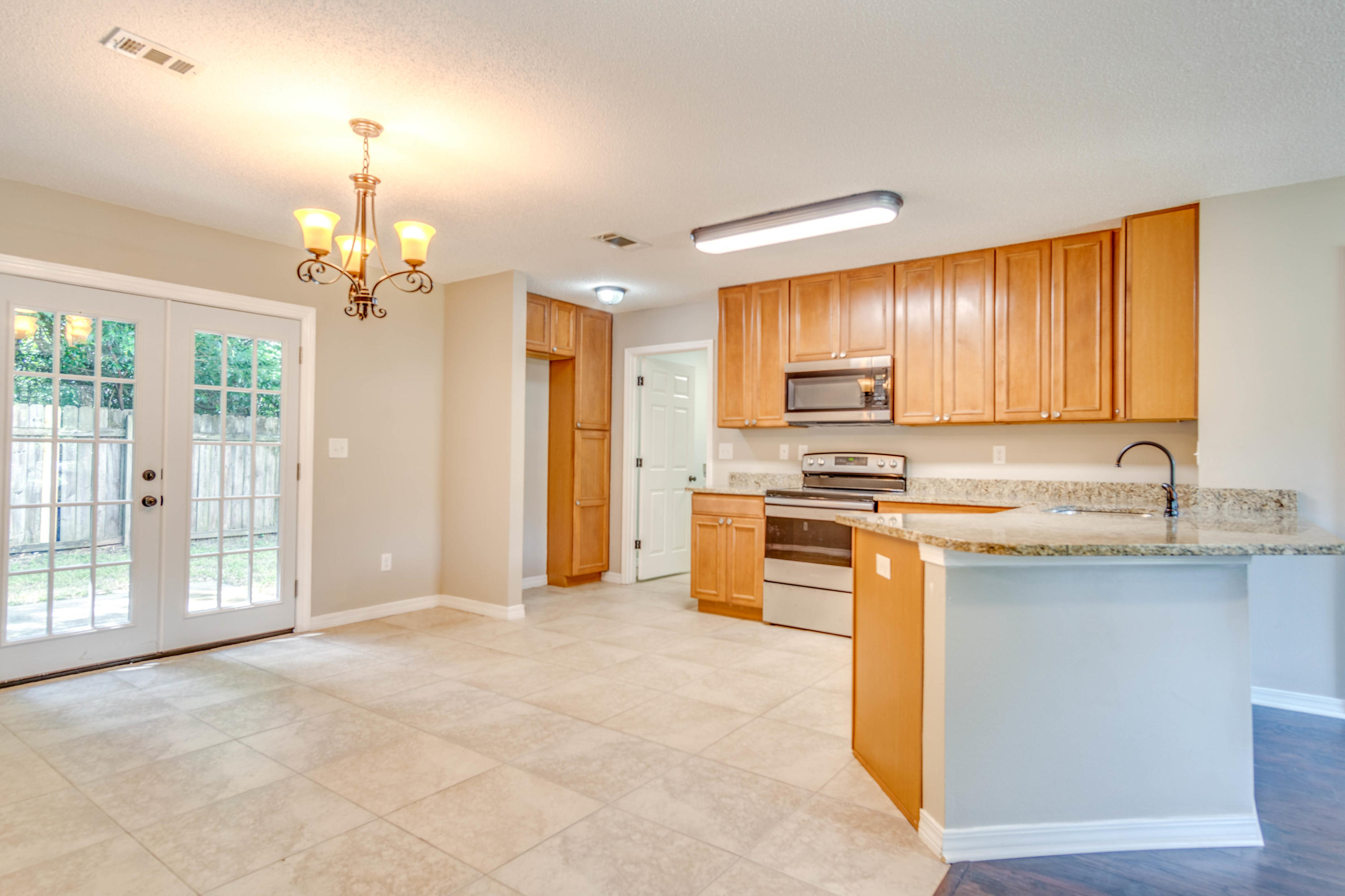 CRESTVIEW - Residential