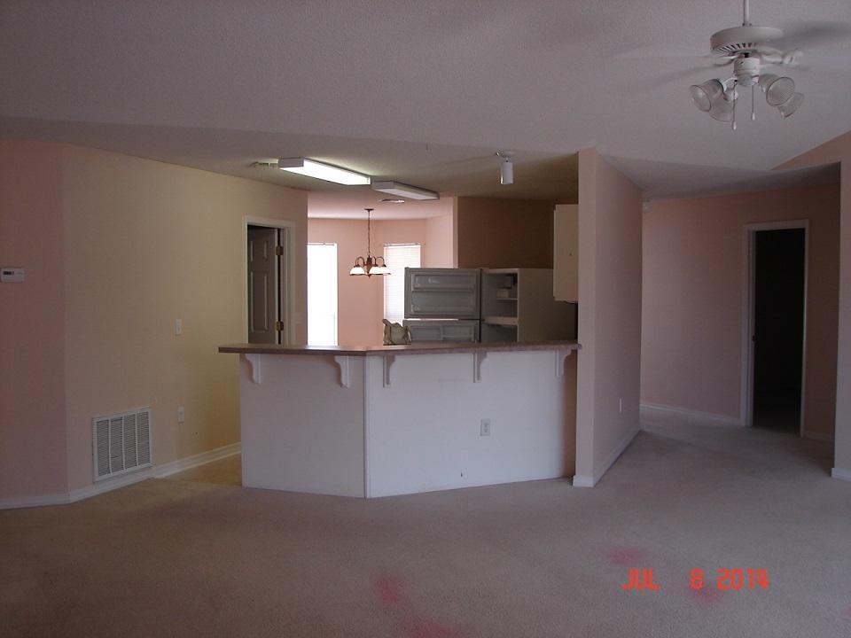 CREETWOOD PLACE - Residential Lease