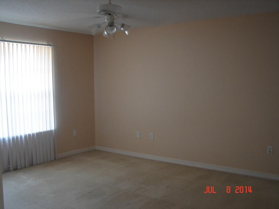 CREETWOOD PLACE - Residential Lease