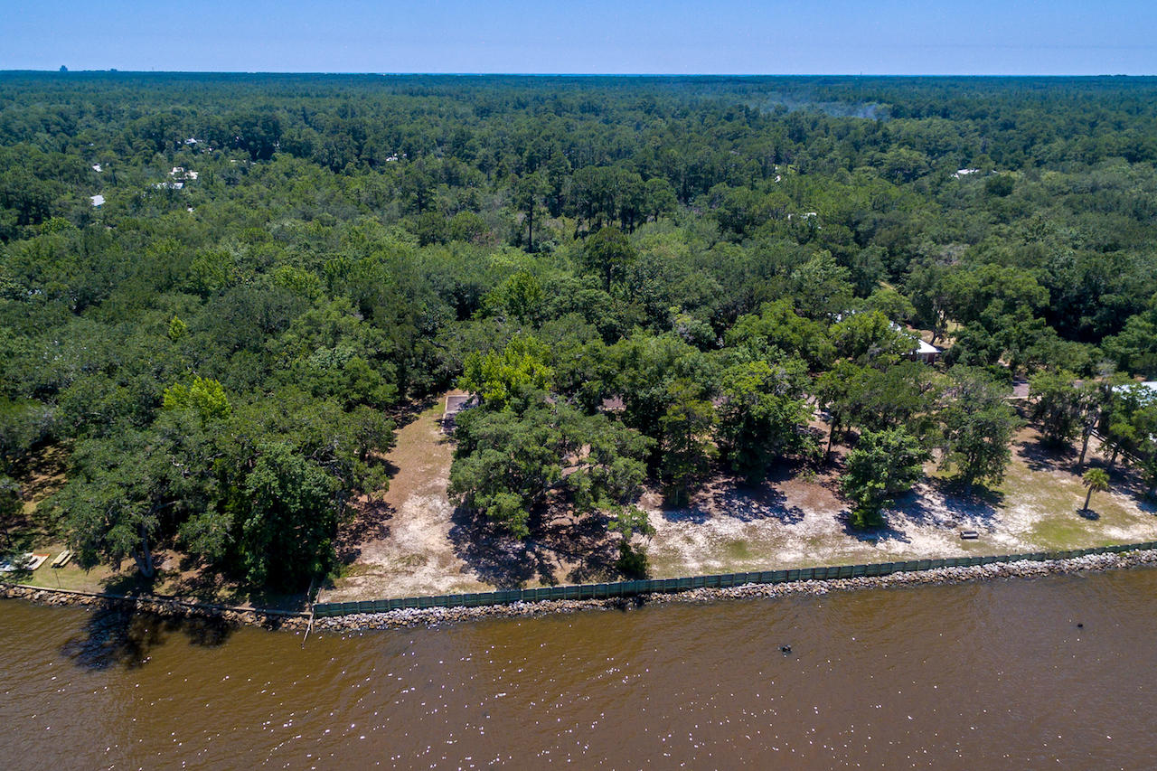 GRAYTON BAYOU - Land