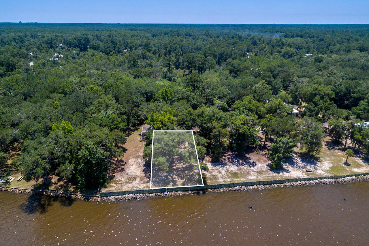 GRAYTON BAYOU - Land