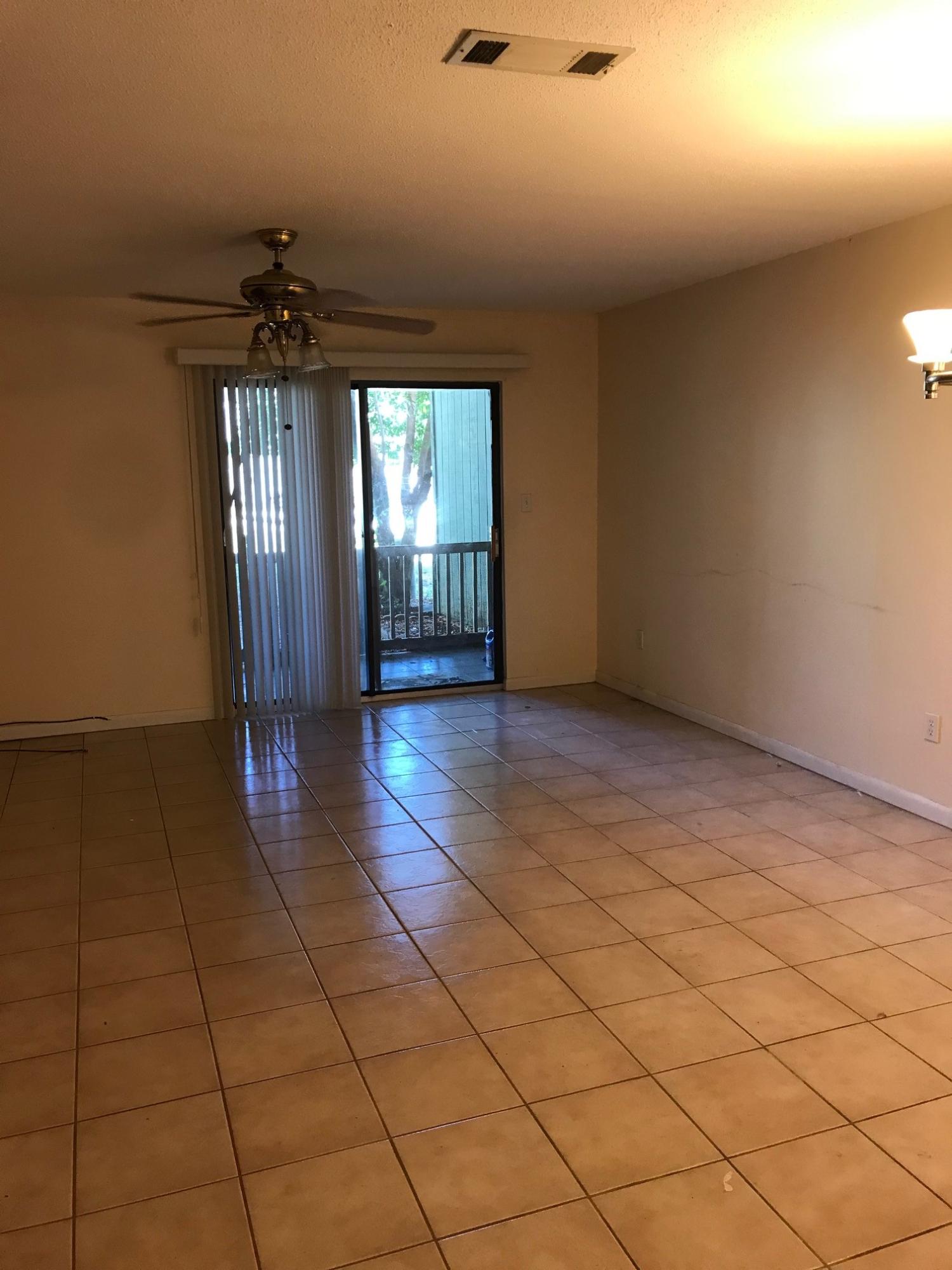 BIENVILLE SQUARE T/H - Residential