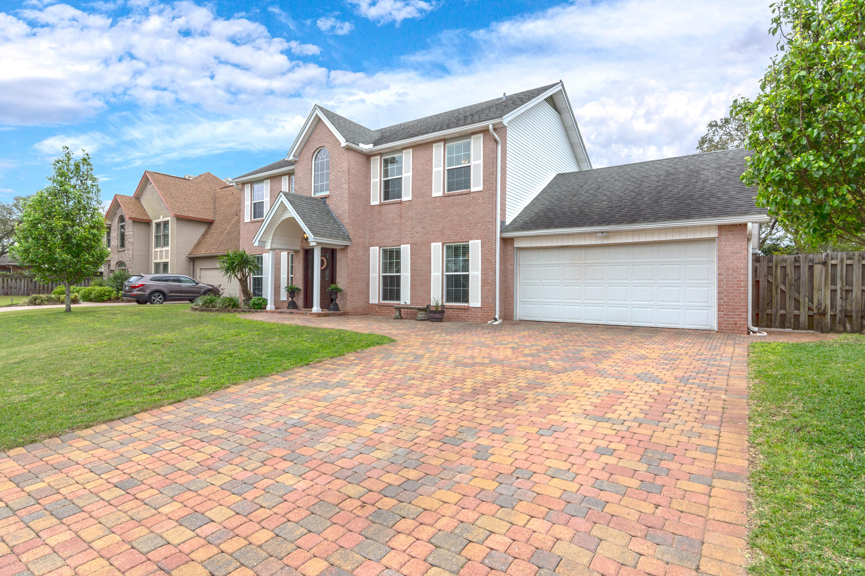 LAKE POINTE - Residential