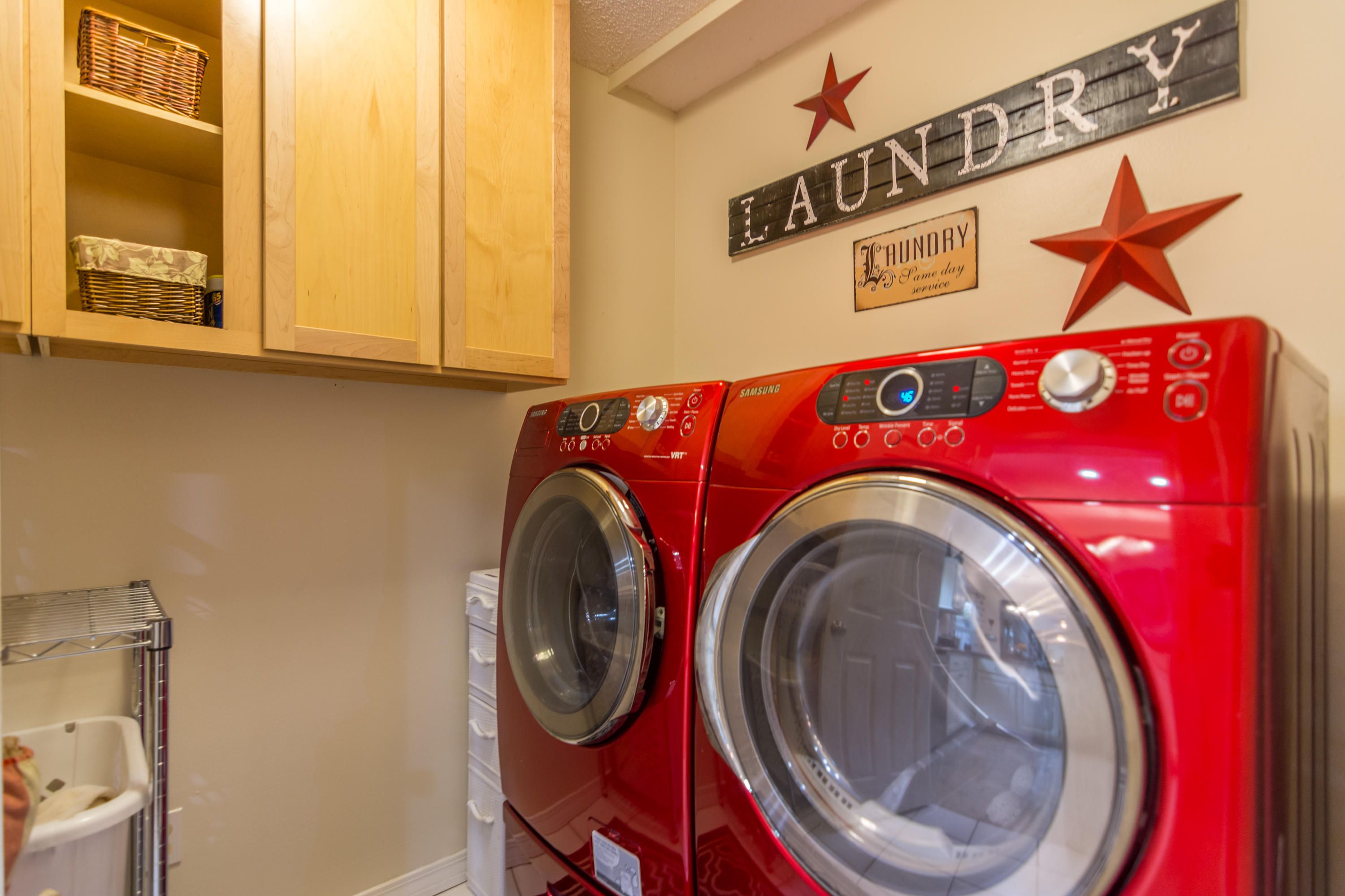 LAKE POINTE - Residential