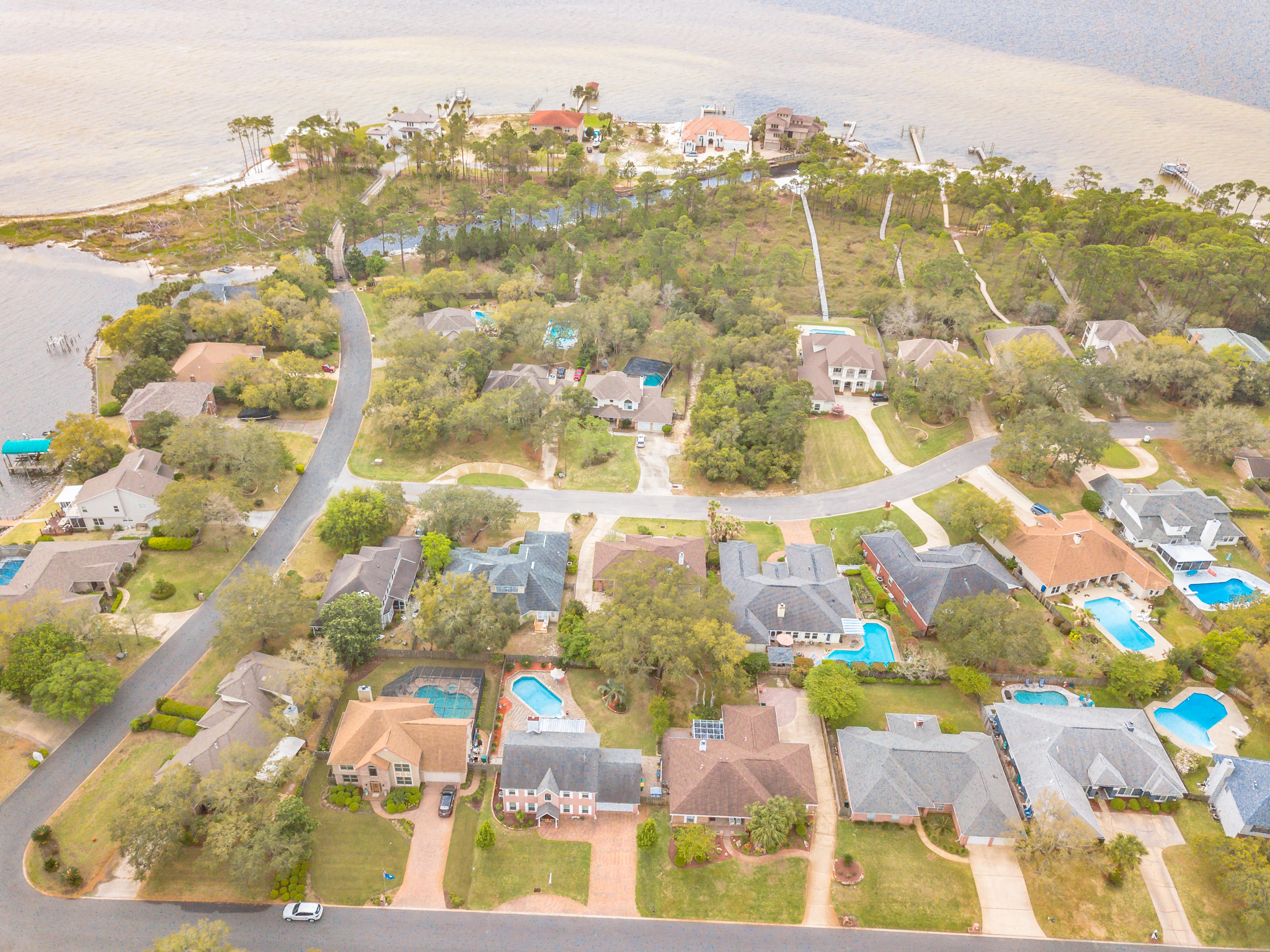 LAKE POINTE - Residential