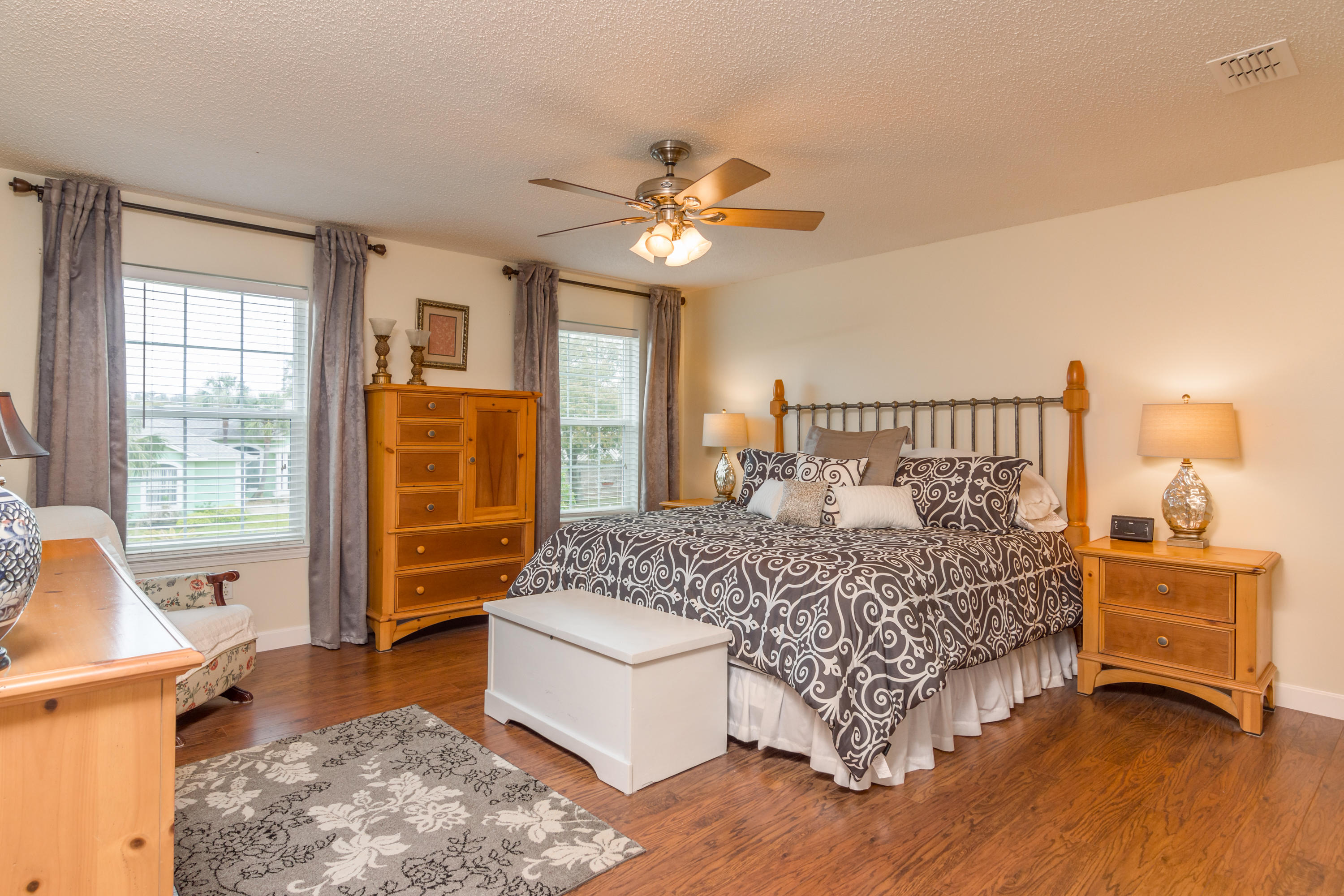 LAKE POINTE - Residential