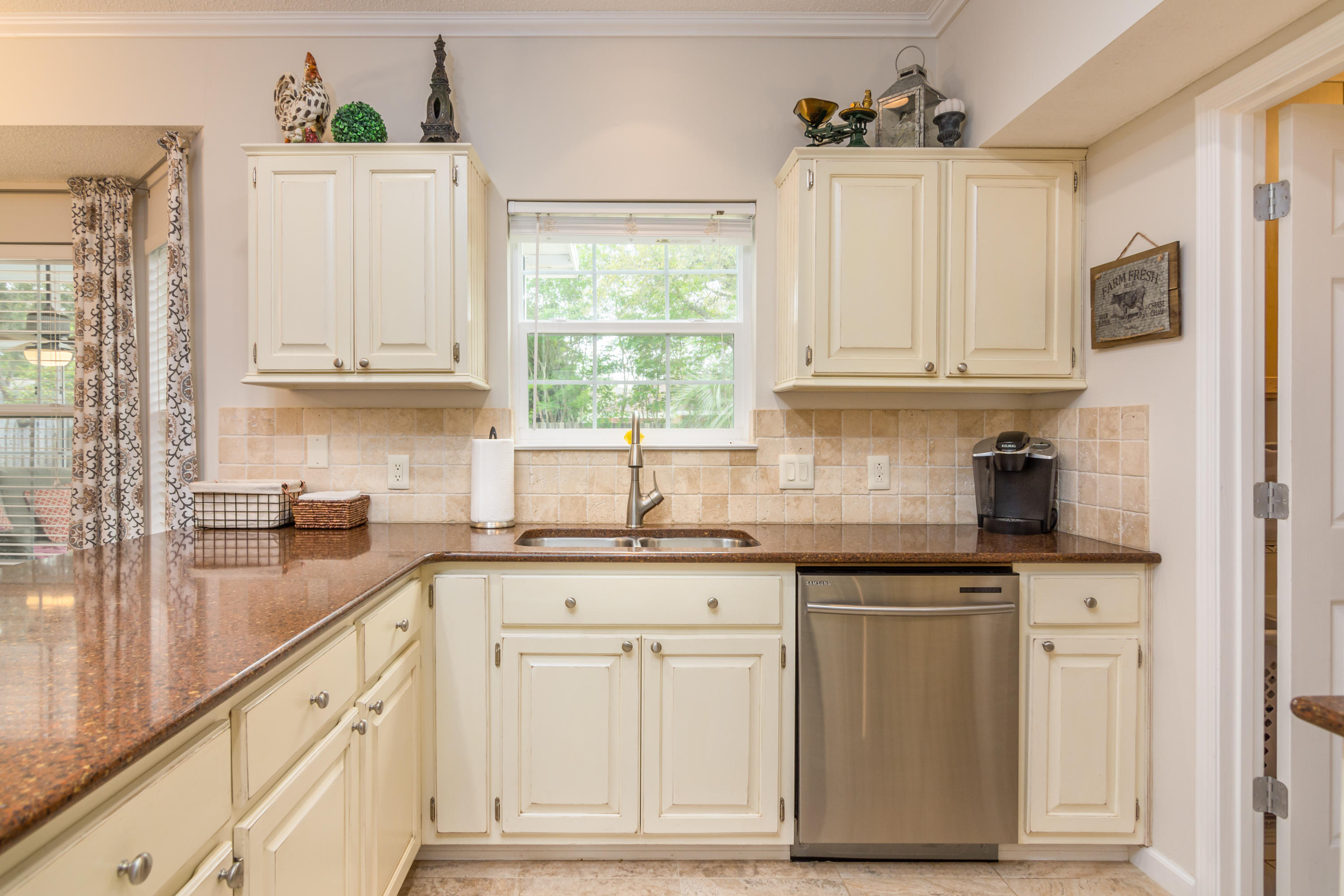 LAKE POINTE - Residential