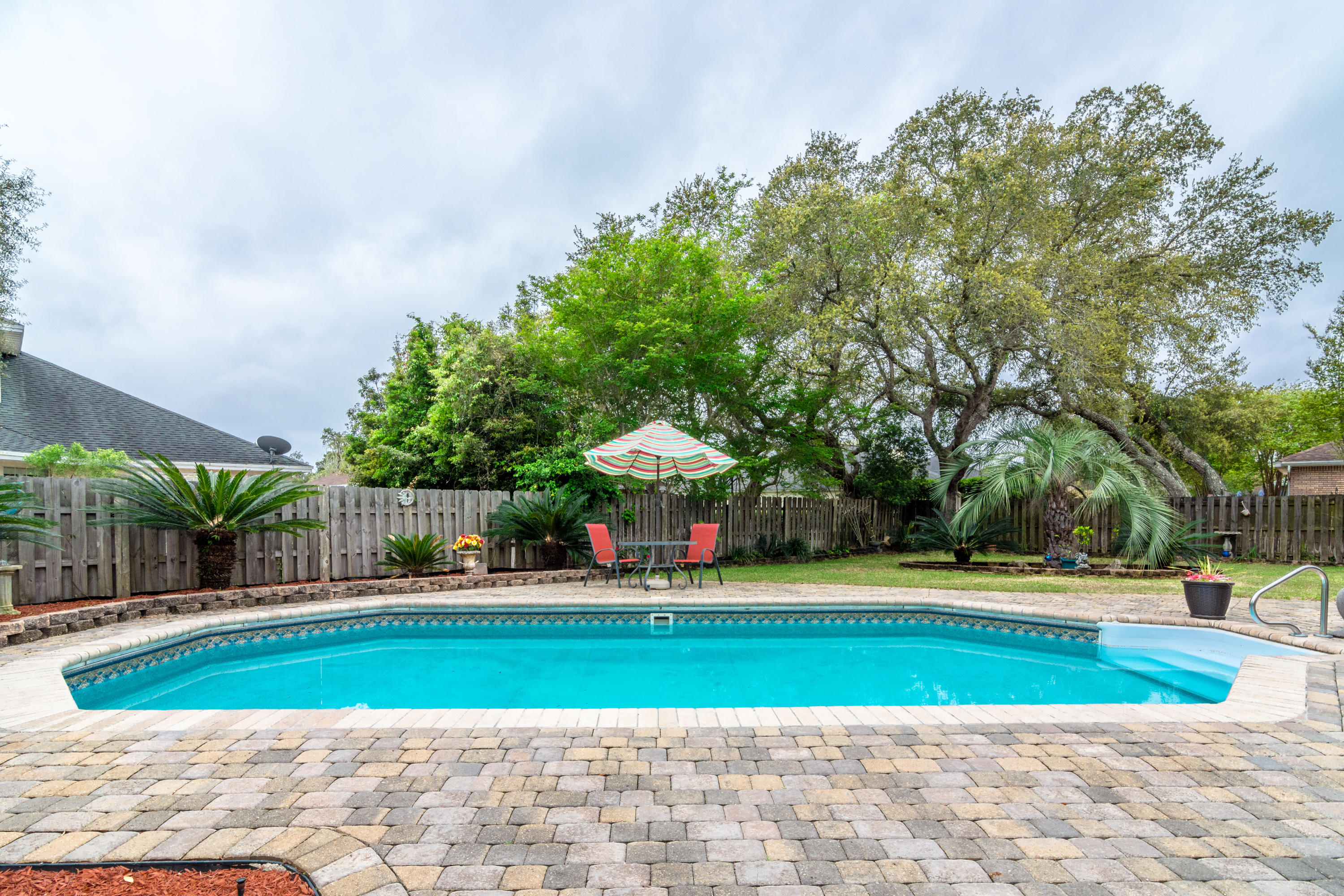 LAKE POINTE - Residential