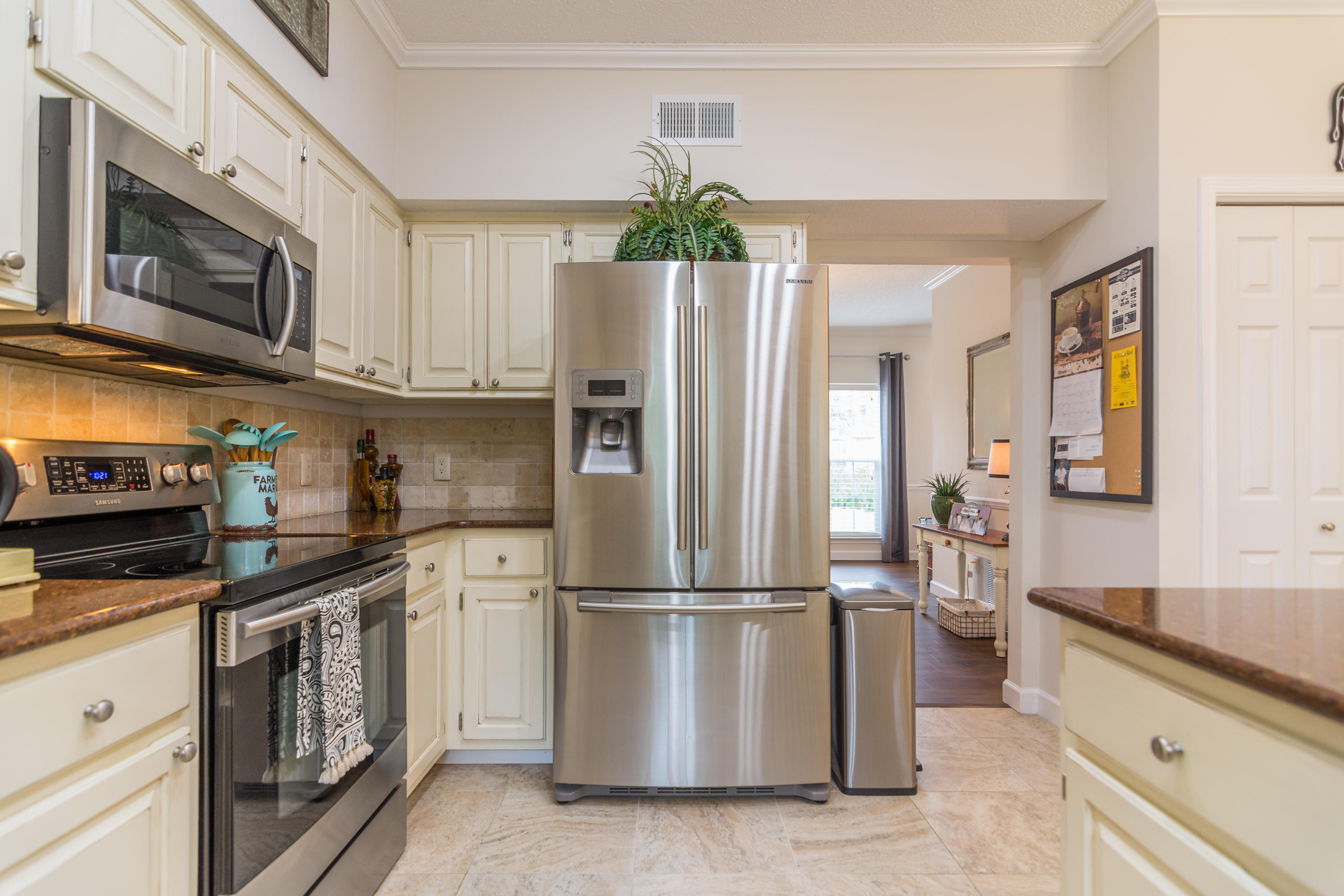 LAKE POINTE - Residential