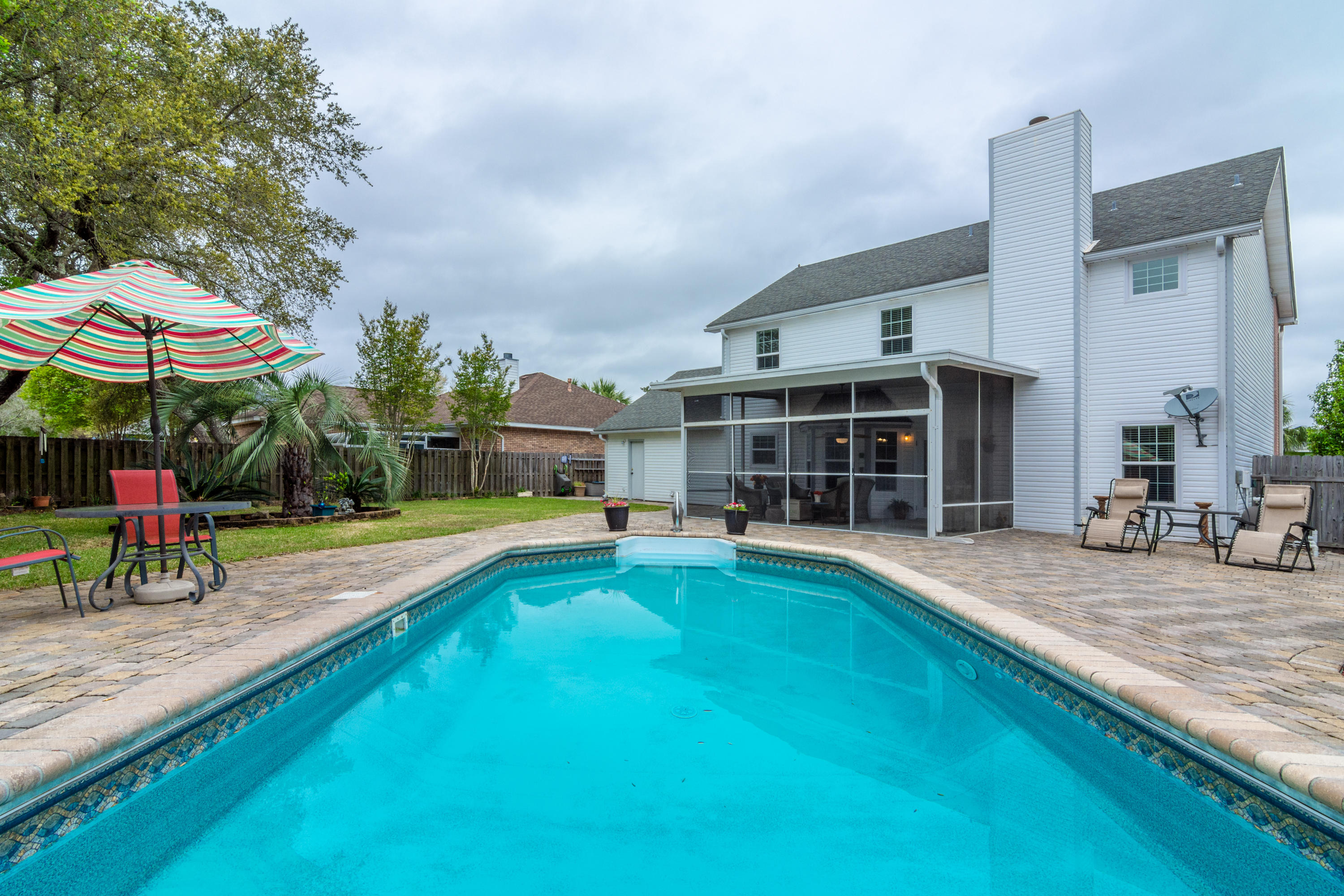 LAKE POINTE - Residential