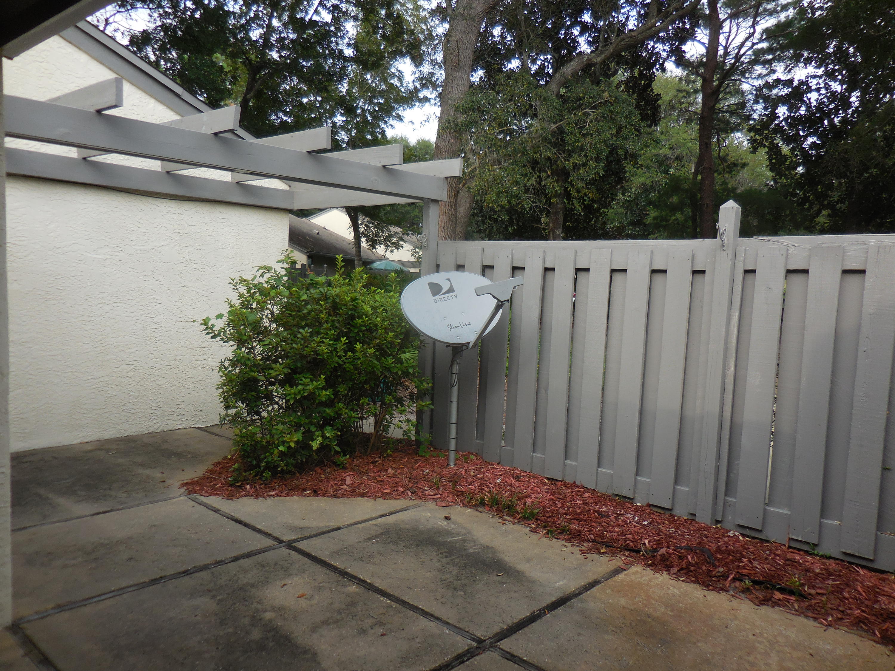 ROYAL OAK VILLAS BLUEWATER BAY - Residential