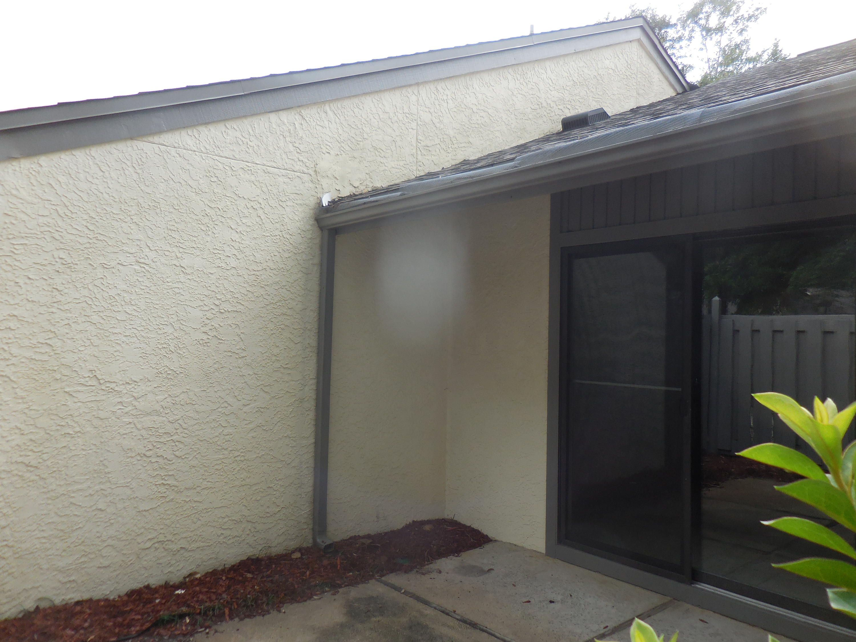 ROYAL OAK VILLAS BLUEWATER BAY - Residential