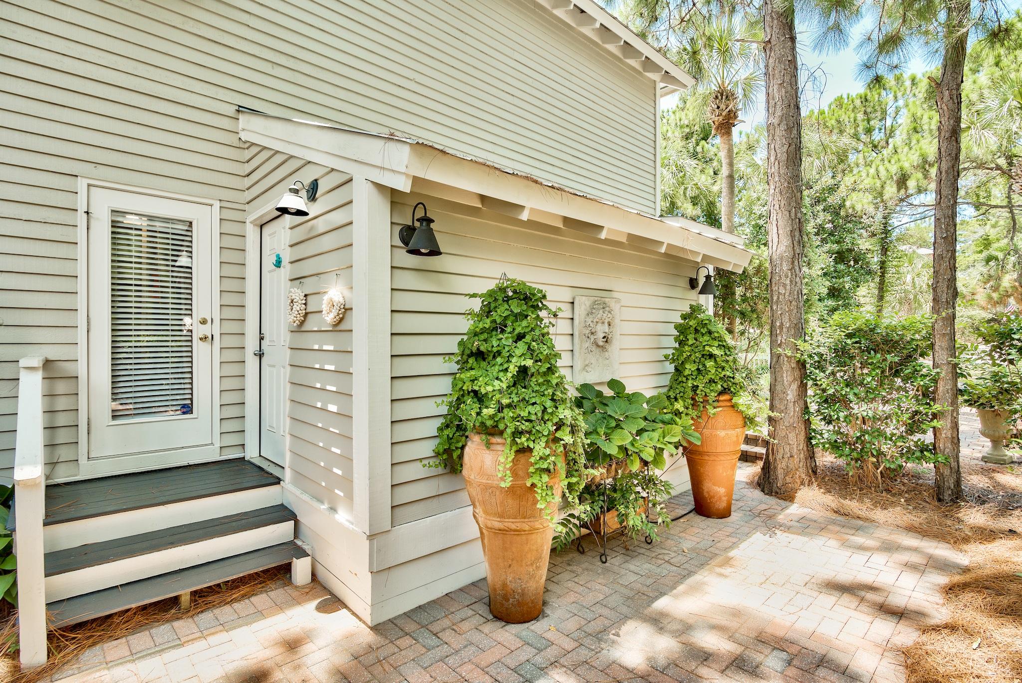 CALYPSO POINTE - Residential