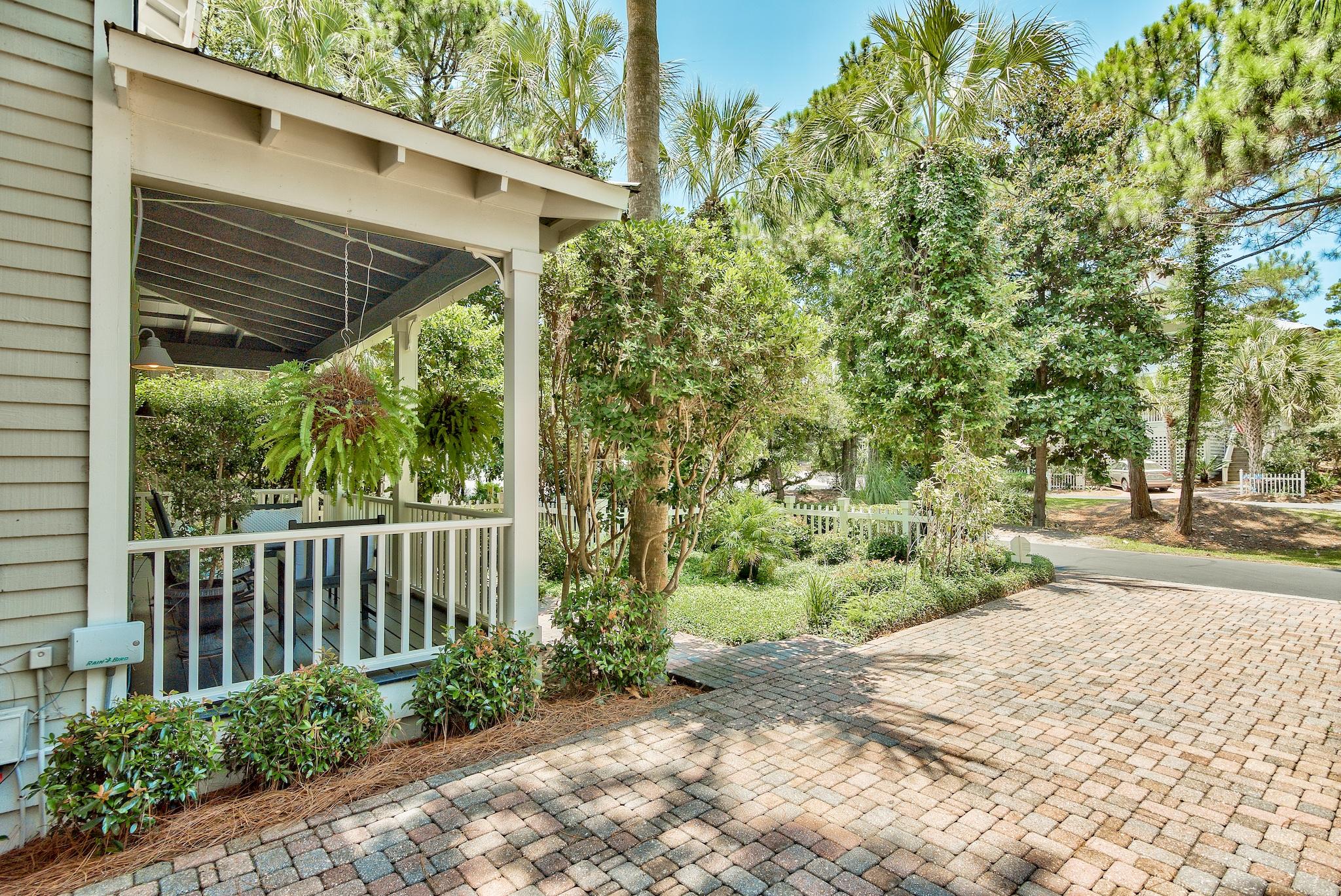 CALYPSO POINTE - Residential
