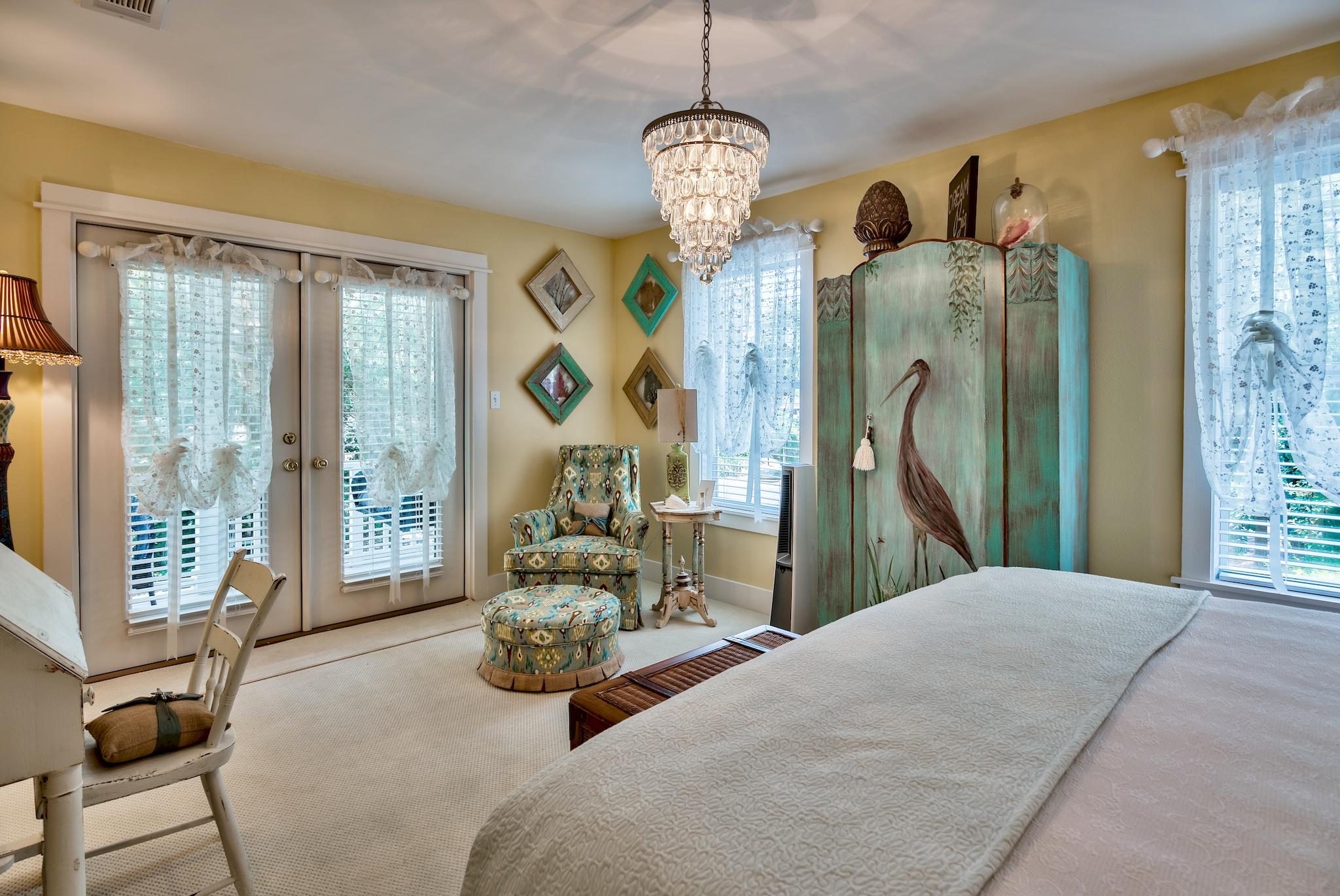 CALYPSO POINTE - Residential
