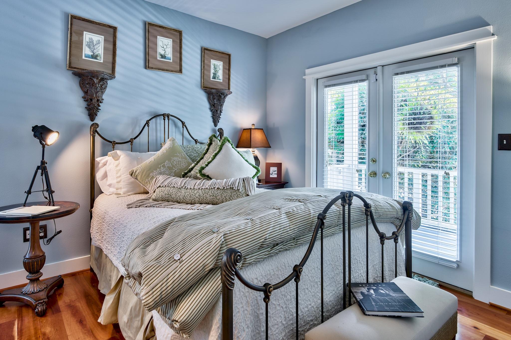 CALYPSO POINTE - Residential