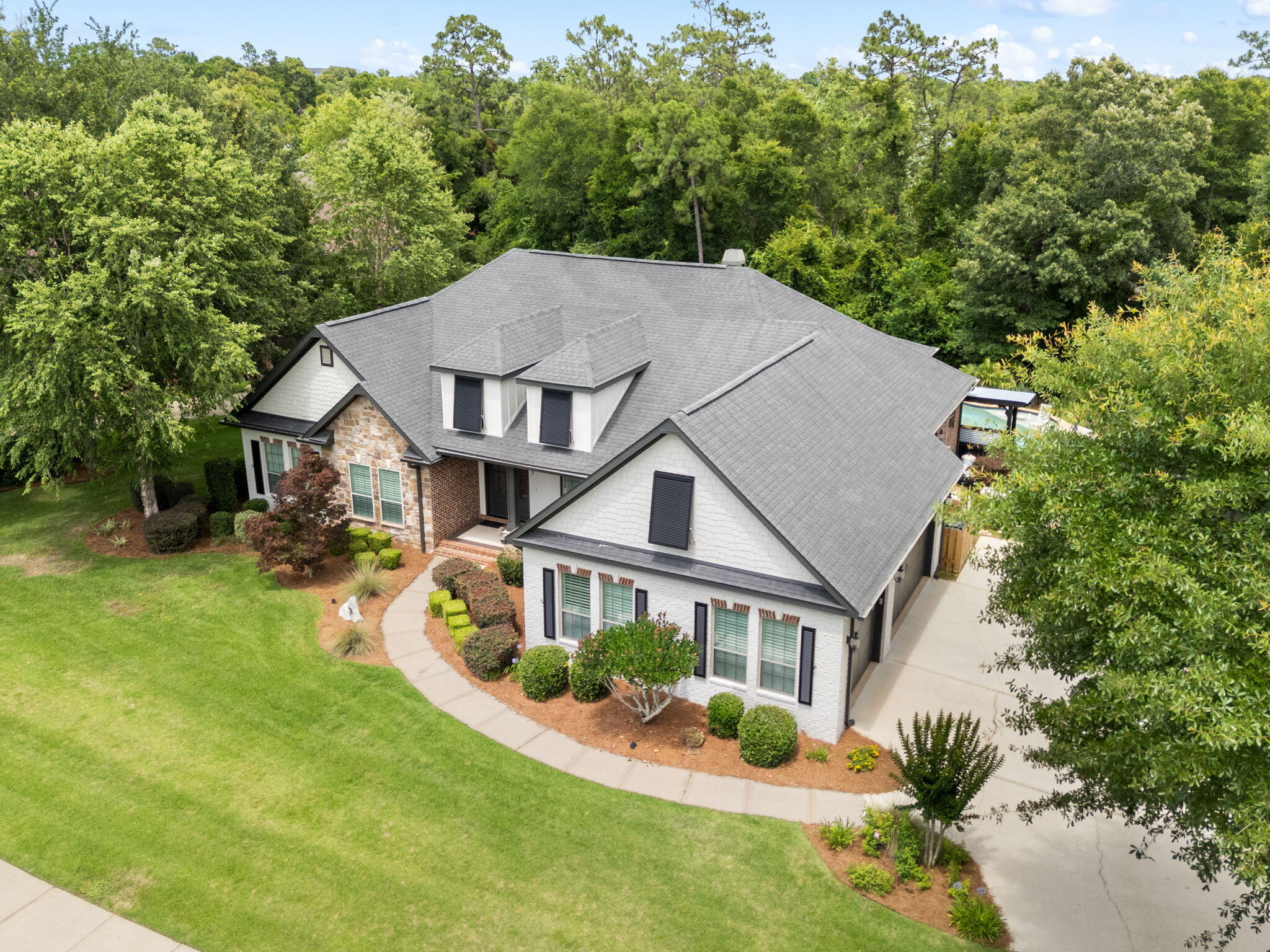 NATURES TRAIL - Residential