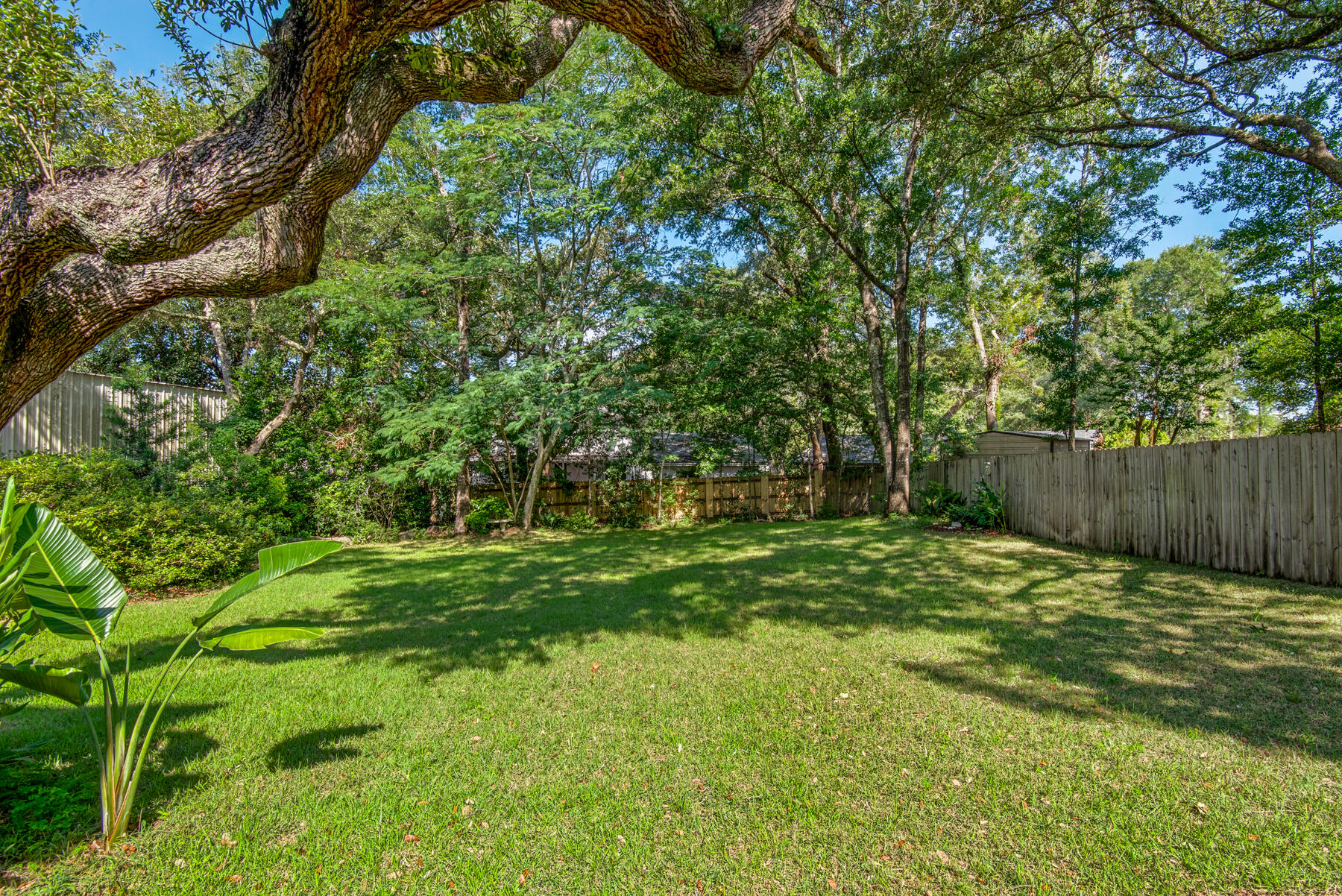 EDGEWATER VILLAGE - Residential