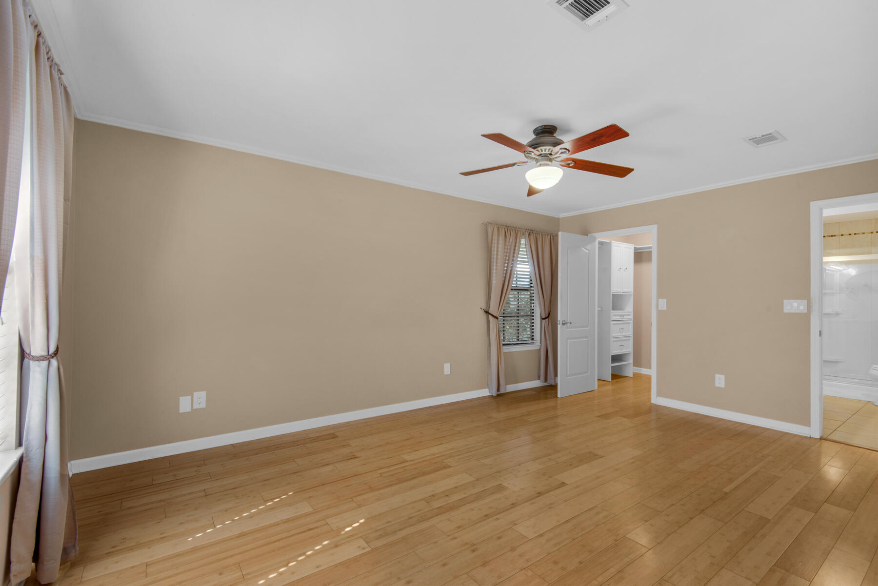 EDGEWATER VILLAGE - Residential