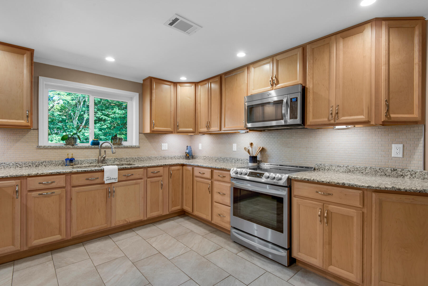 EDGEWATER VILLAGE - Residential