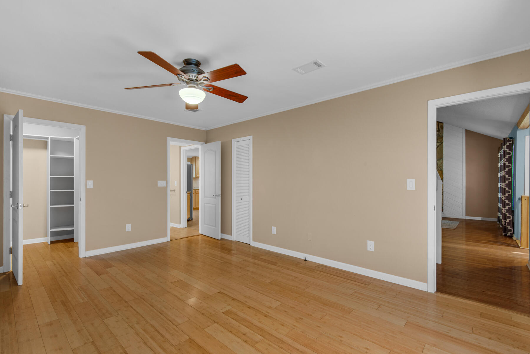 EDGEWATER VILLAGE - Residential