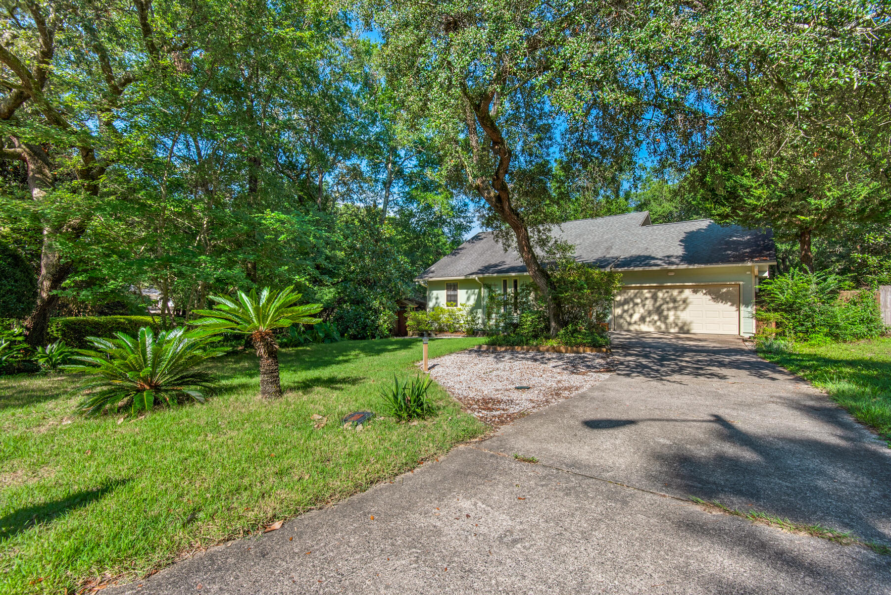 EDGEWATER VILLAGE - Residential