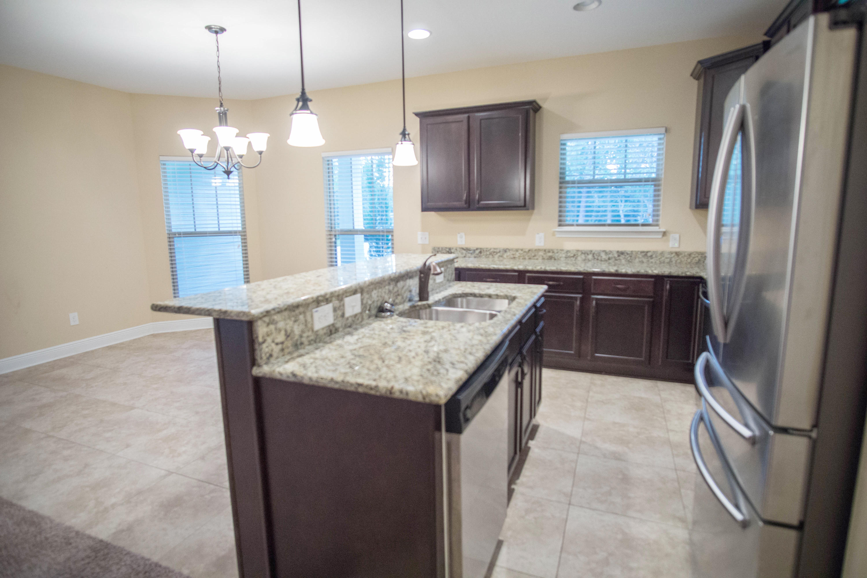 HOLLEY BY THE SEA - Residential