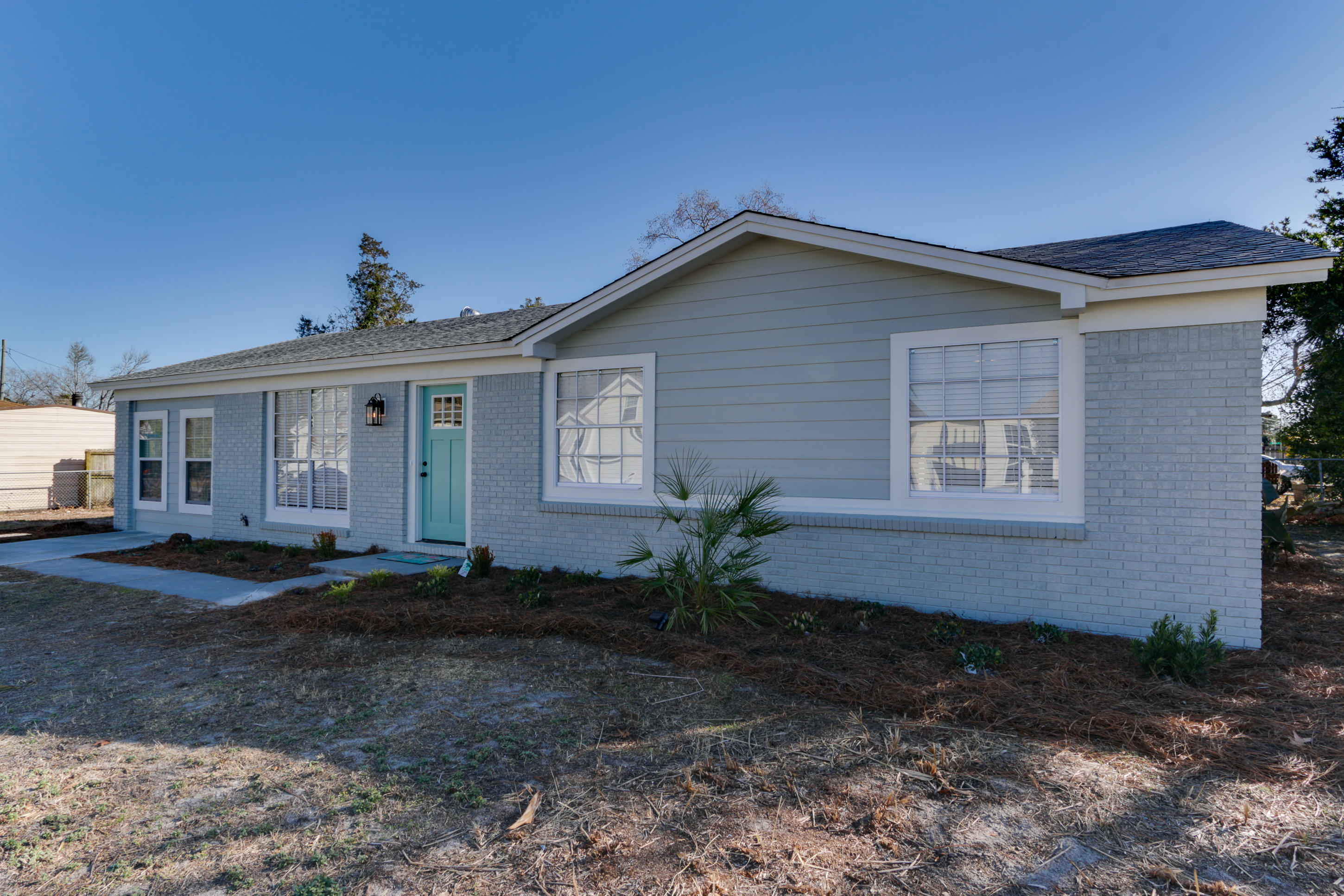 GARDENIA BEACH - Residential