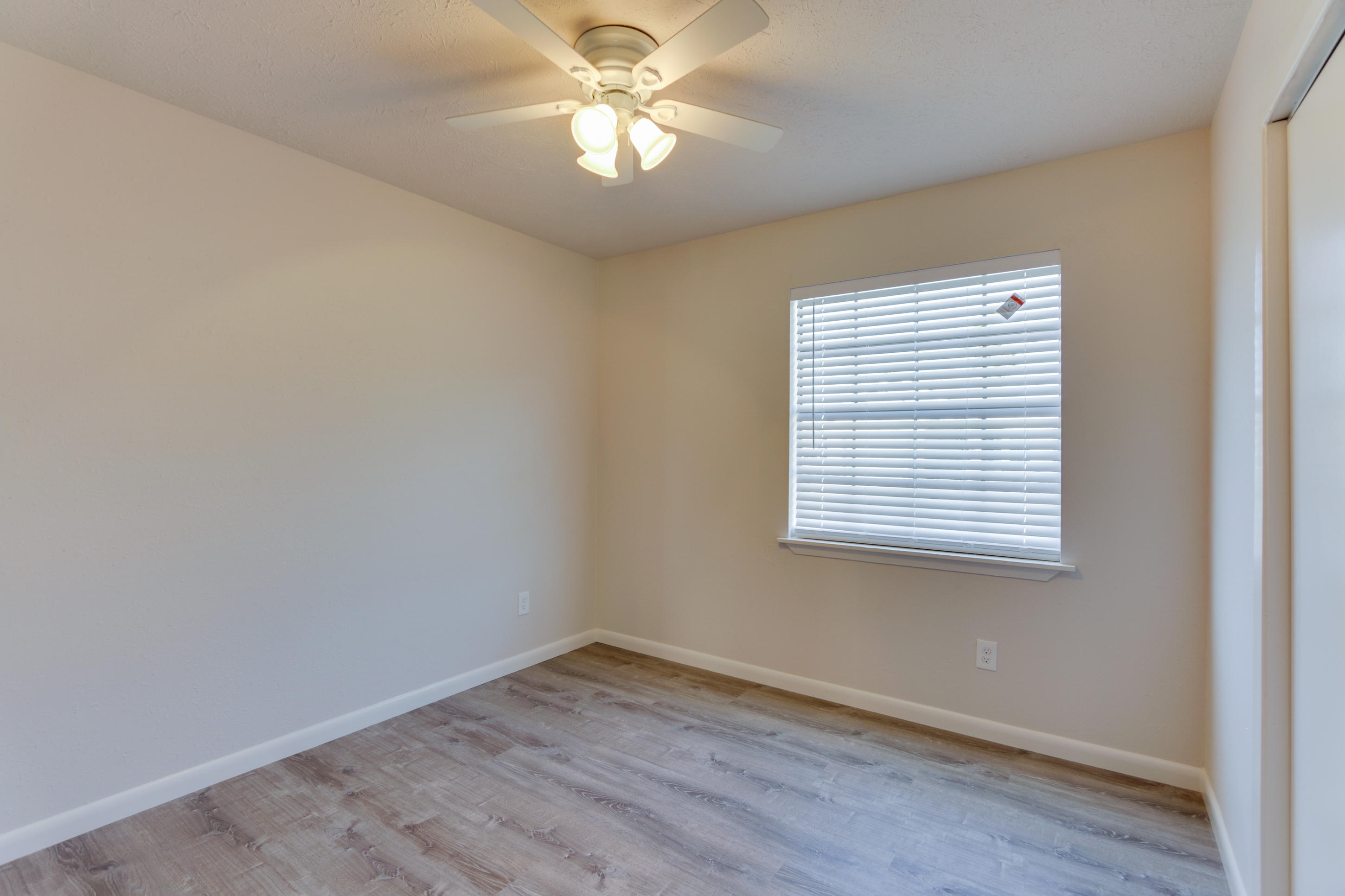 GARDENIA BEACH - Residential