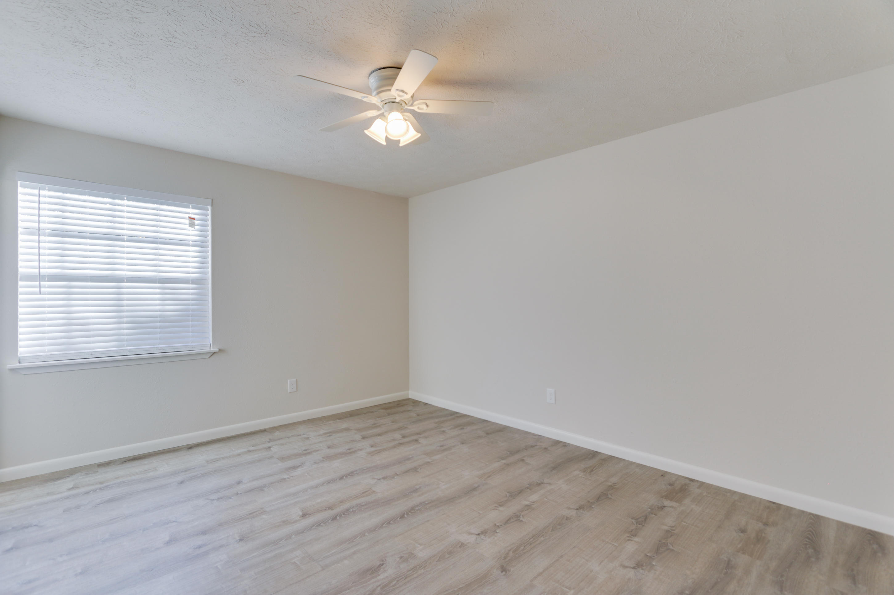 GARDENIA BEACH - Residential