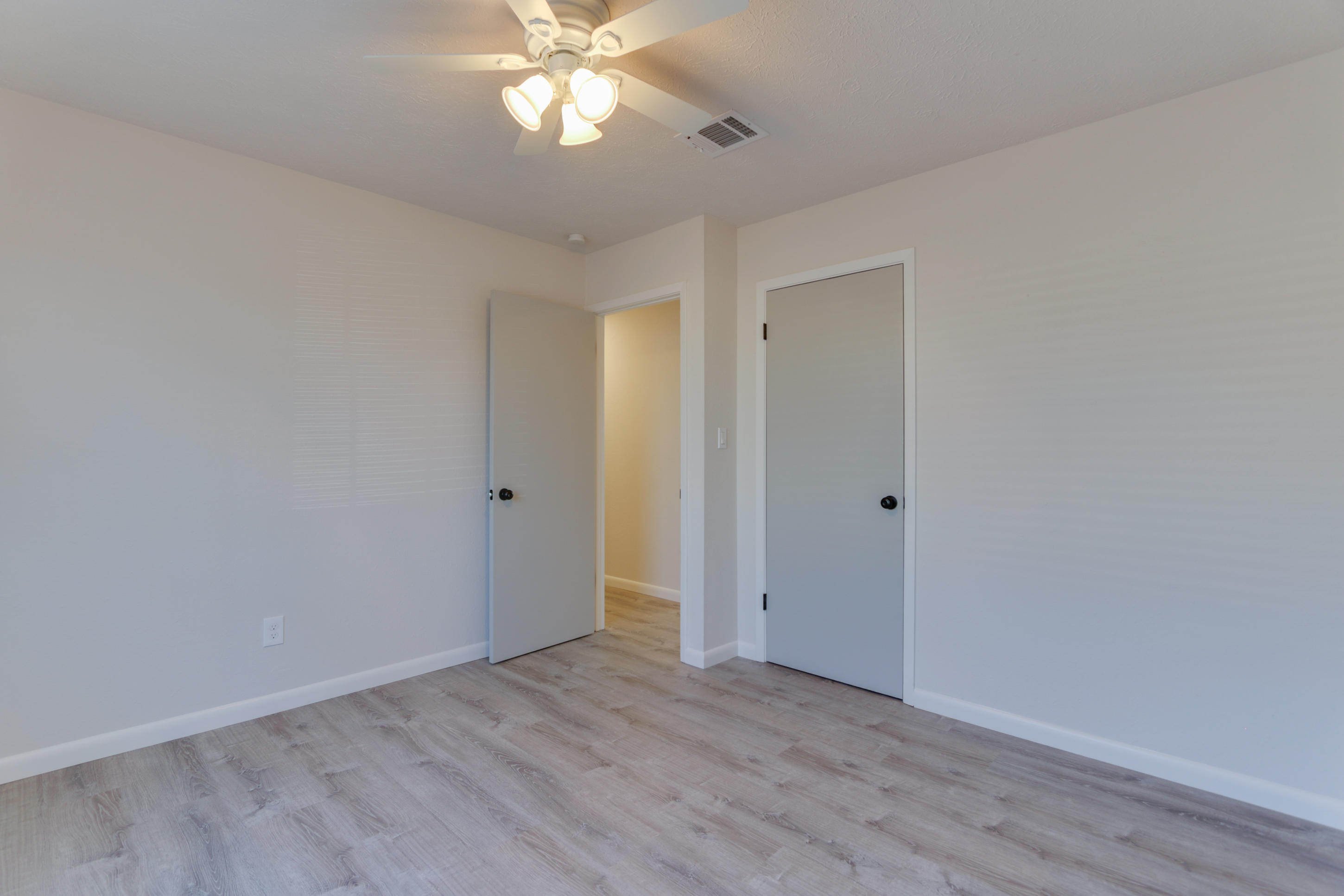 GARDENIA BEACH - Residential