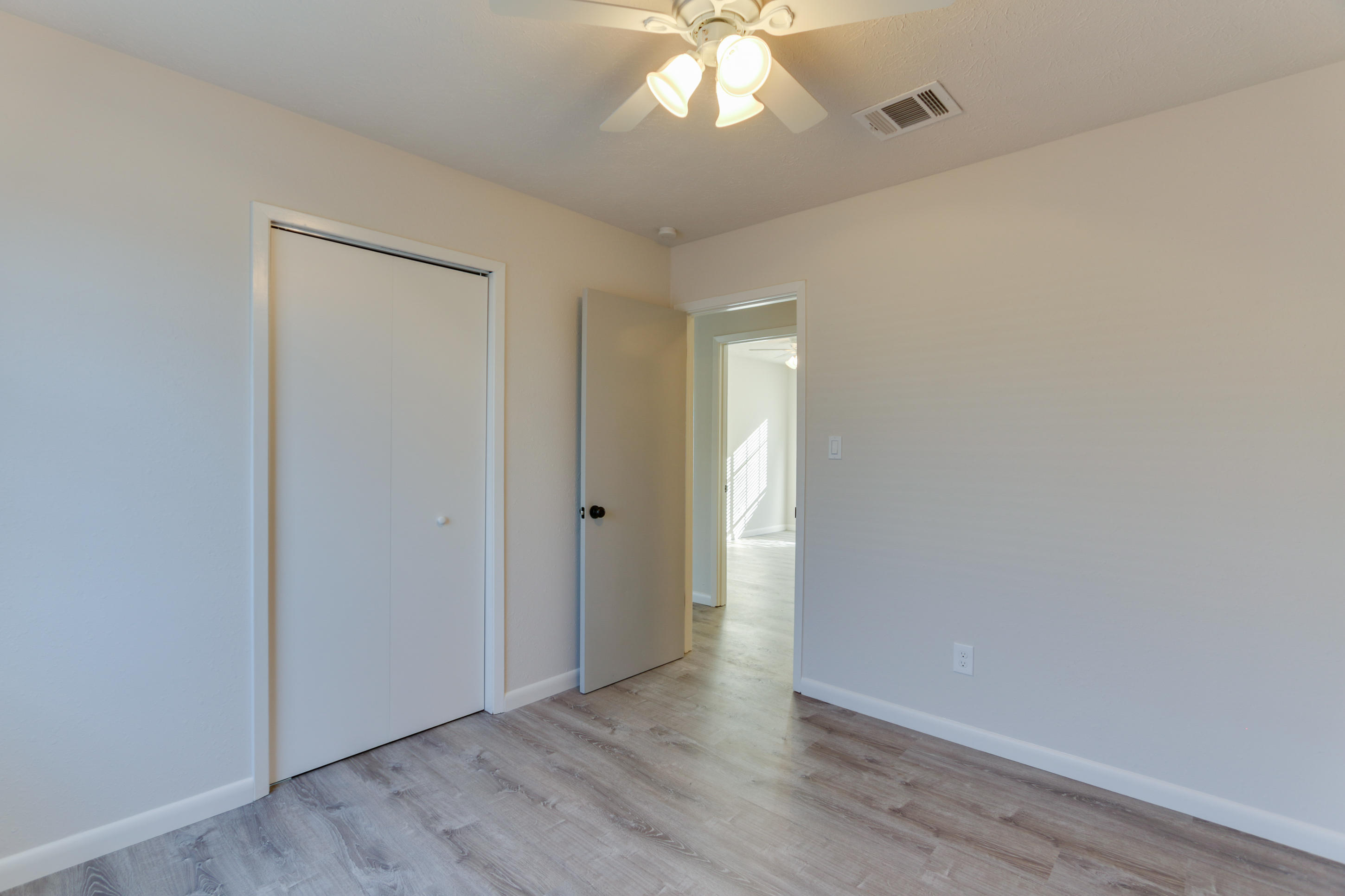 GARDENIA BEACH - Residential